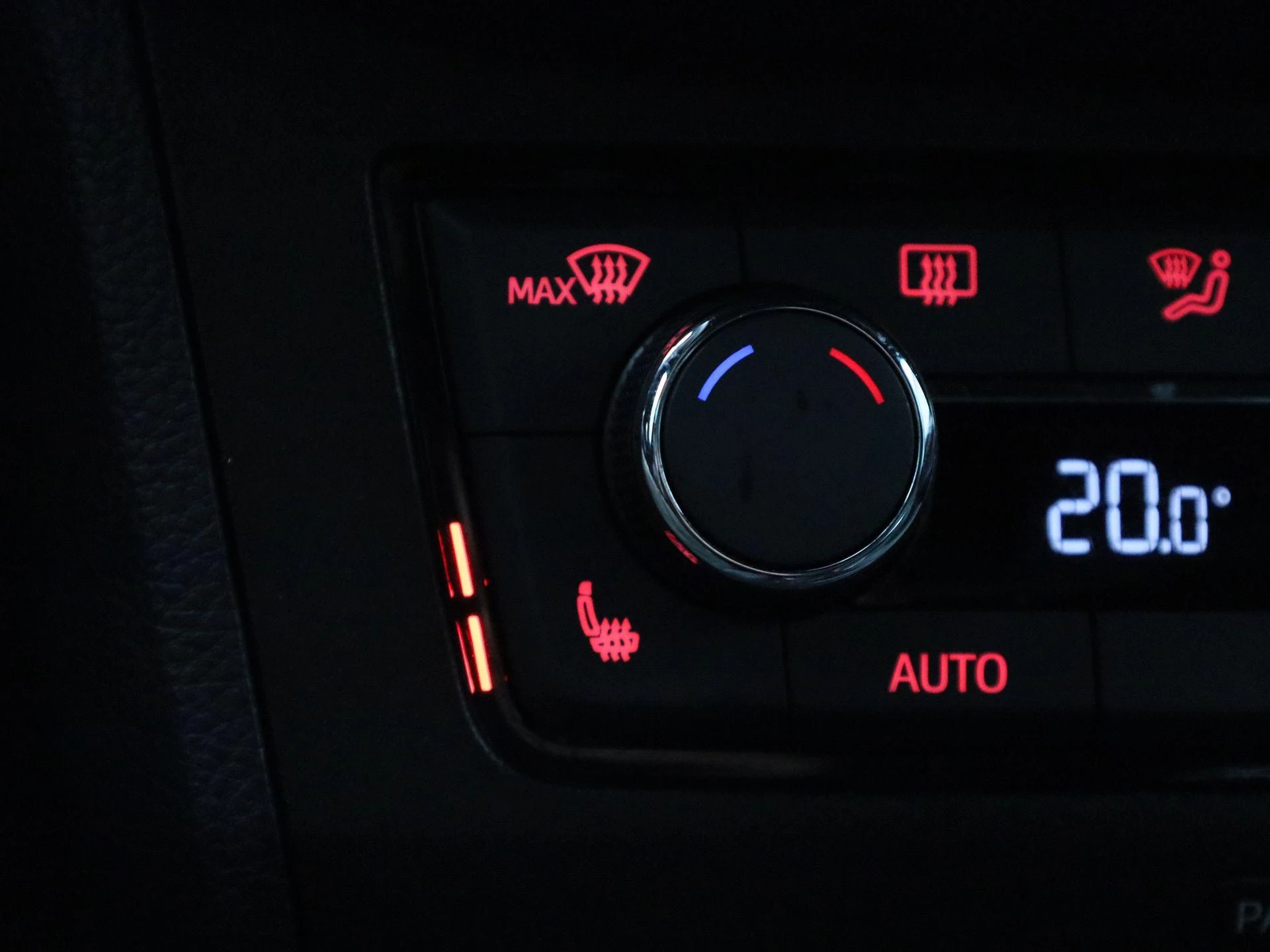 SEAT-Ibiza-image-19