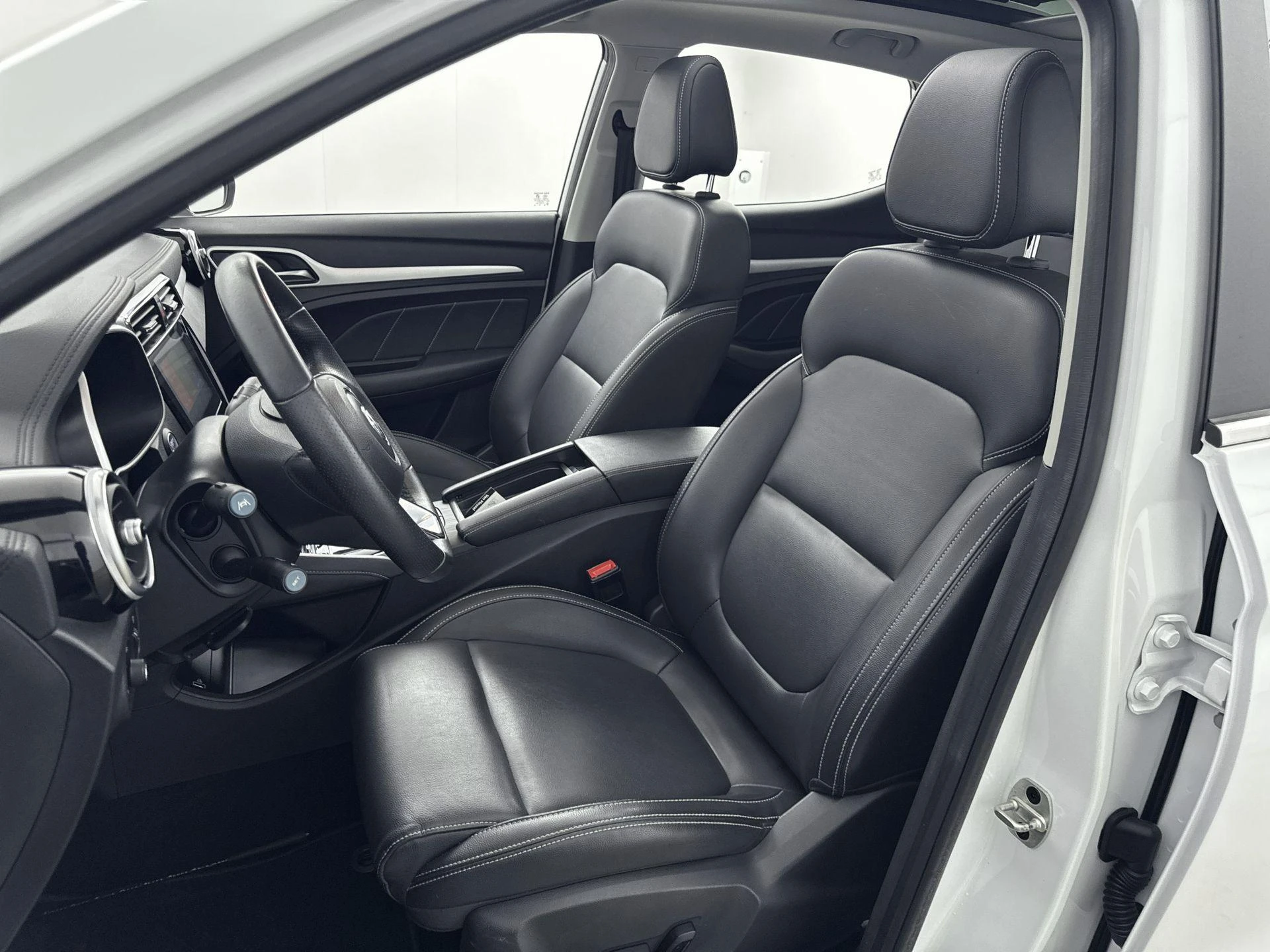 MG-ZS EV-image-21