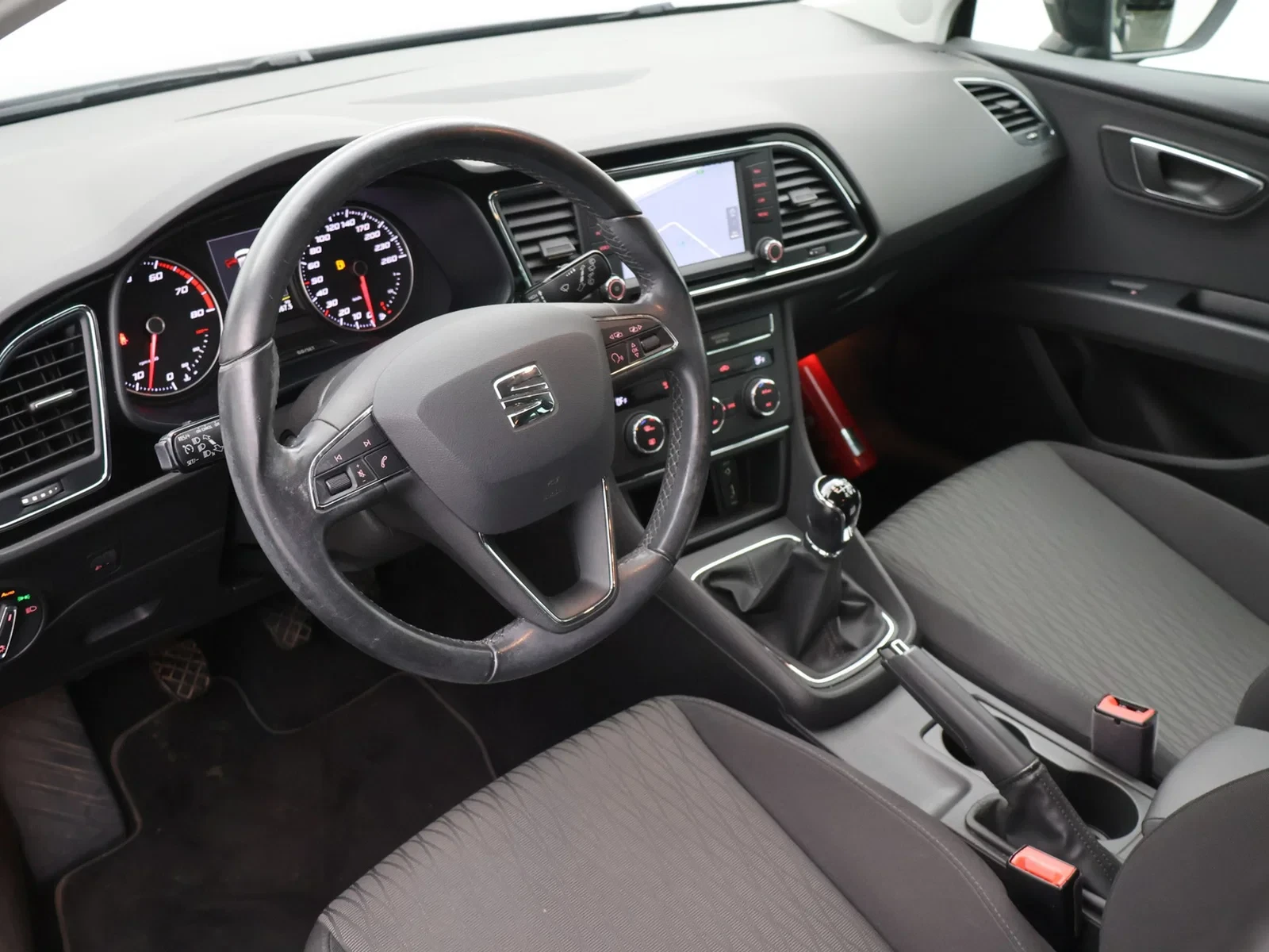 SEAT Leon Leon 1.2TSI *CRUISE CONTROL*PDC*NAVI*RADIO*AIRCO*BLTH*...*