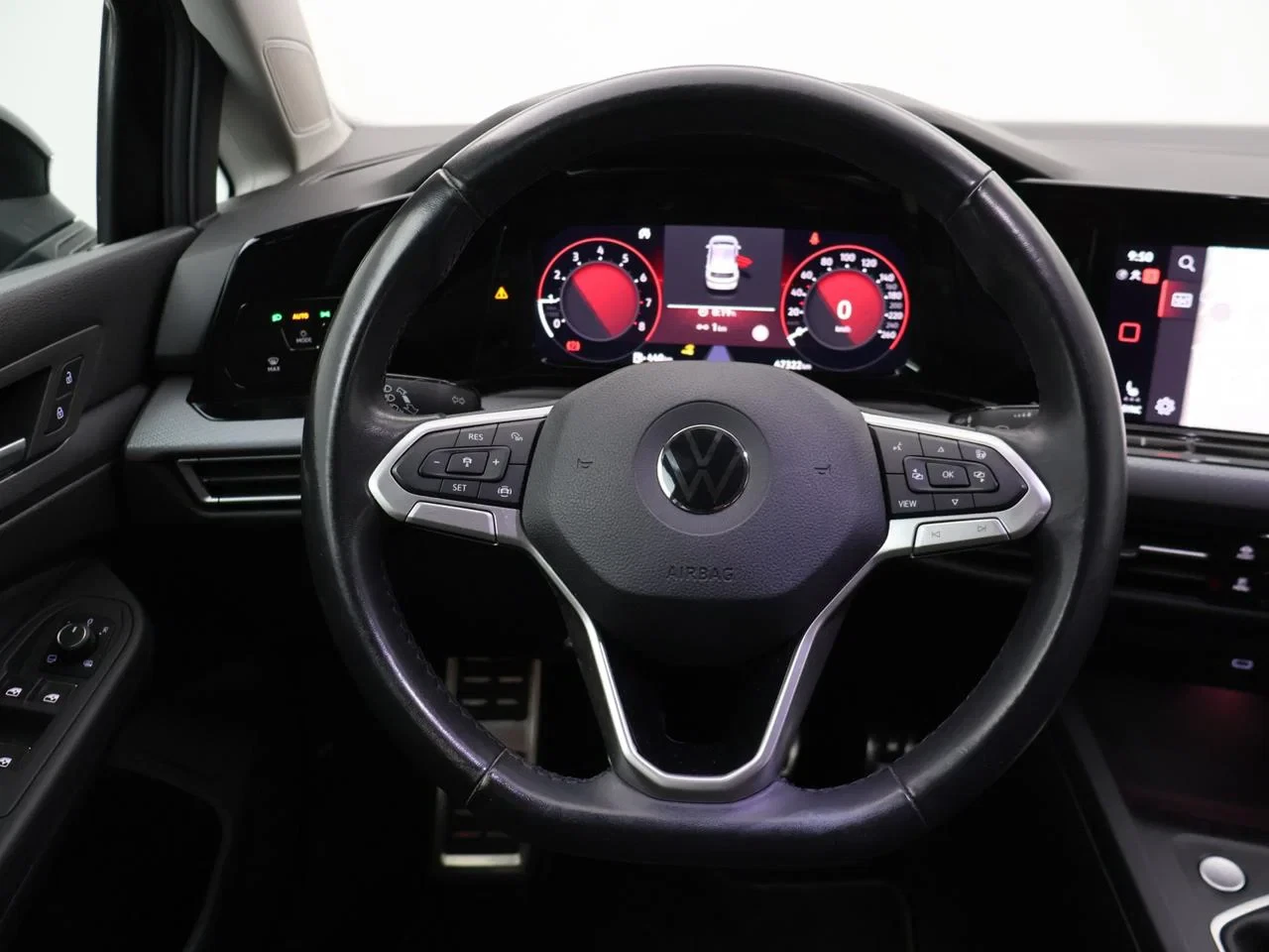 Volkswagen-Golf-image-11