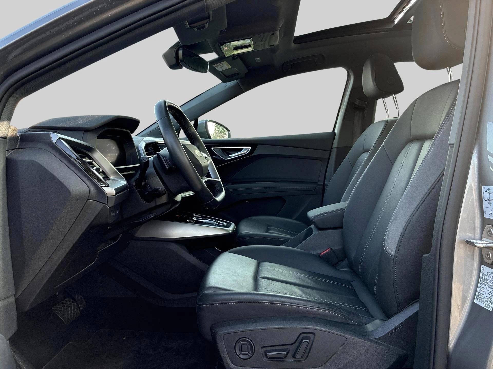 Audi-Q4 Sportback e-tron-image-7