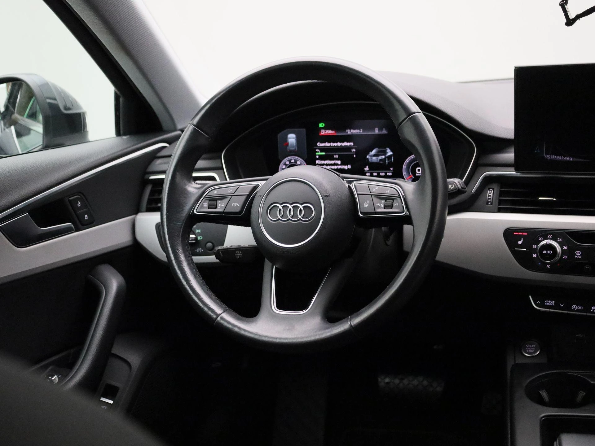 Audi-A4-image-9