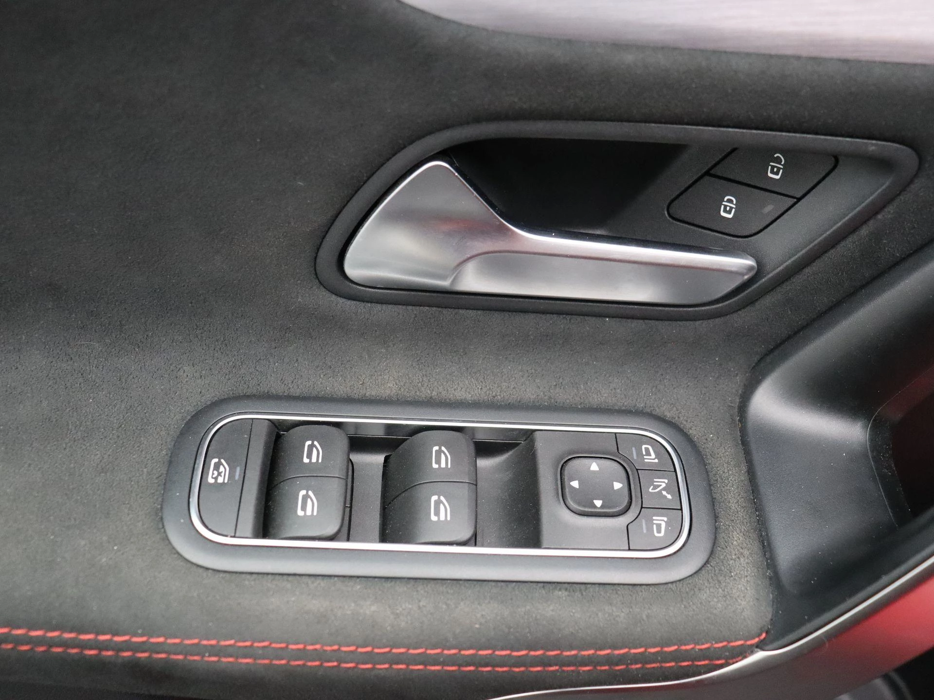 Mercedes-Benz CLA 180 Shooting Brake + AMG LINE + LED + CAMERA +