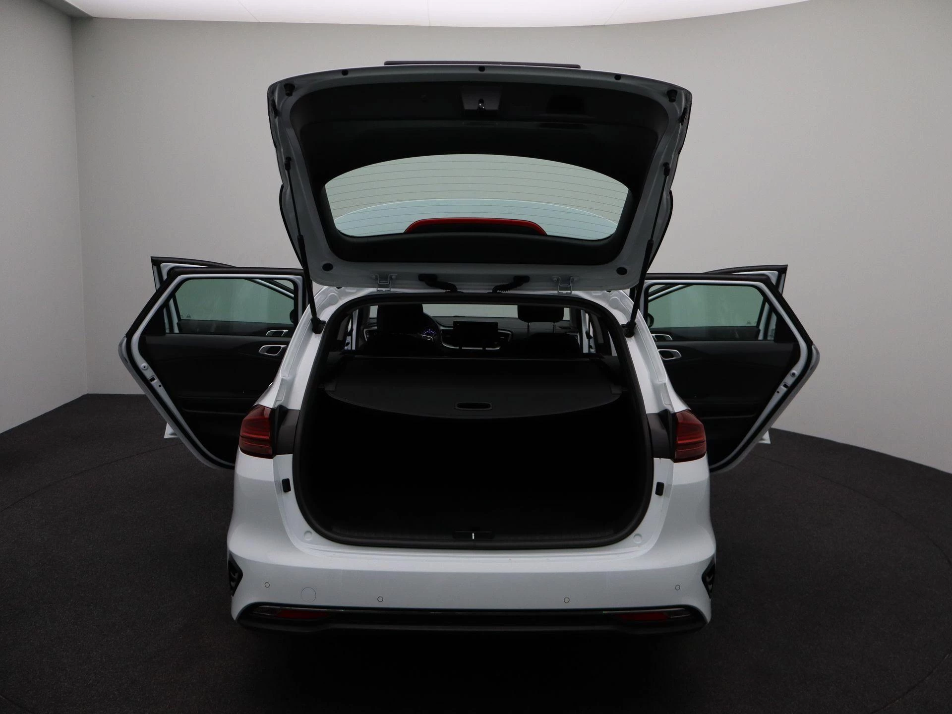 Kia-Ceed Sportswagon-image-13