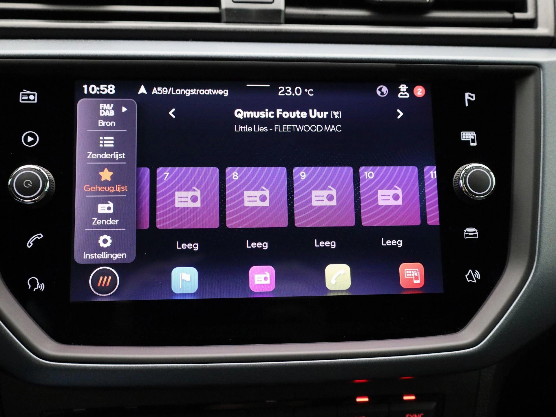 SEAT-Arona-image-14