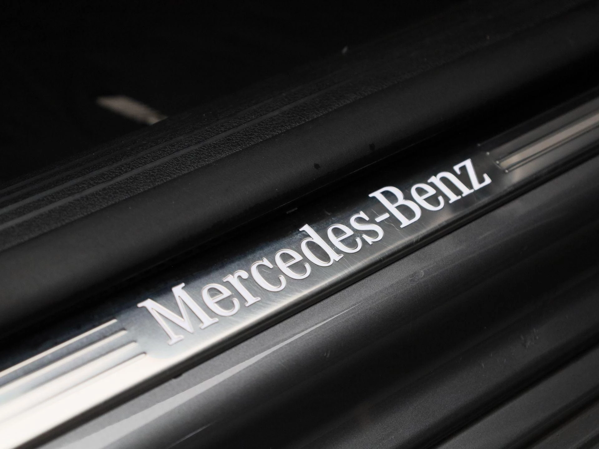 Mercedes-Benz-CLA-image-35