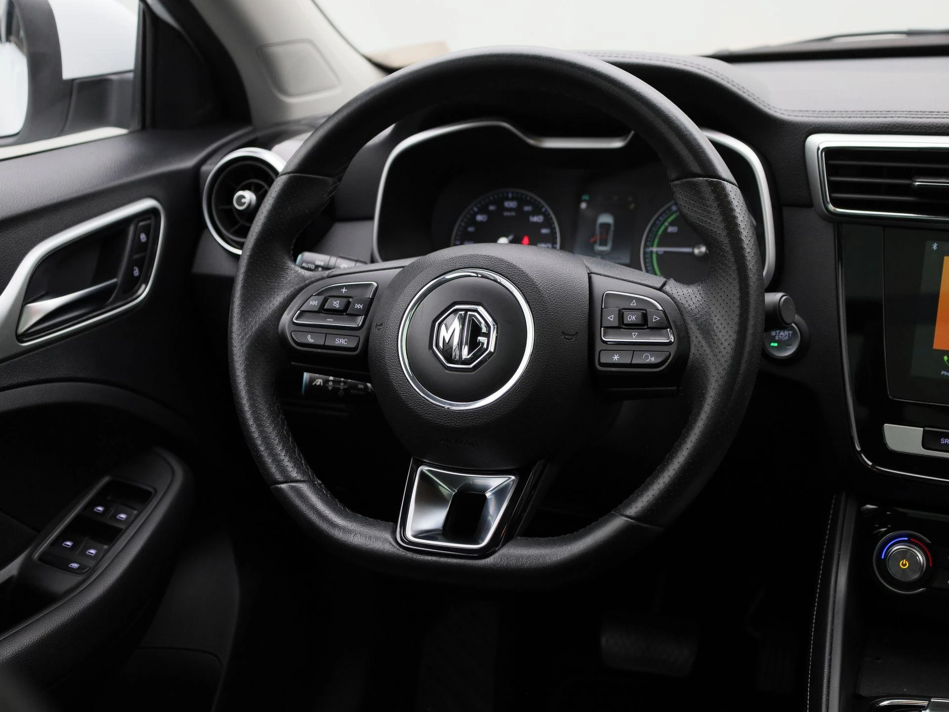MG-ZS EV-image-10