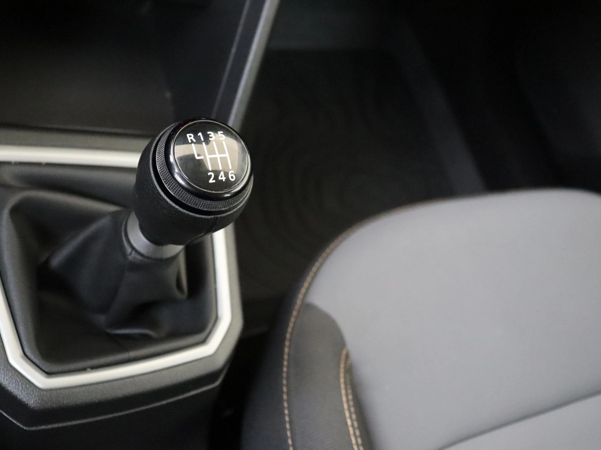 Dacia-Sandero Stepway-image-13