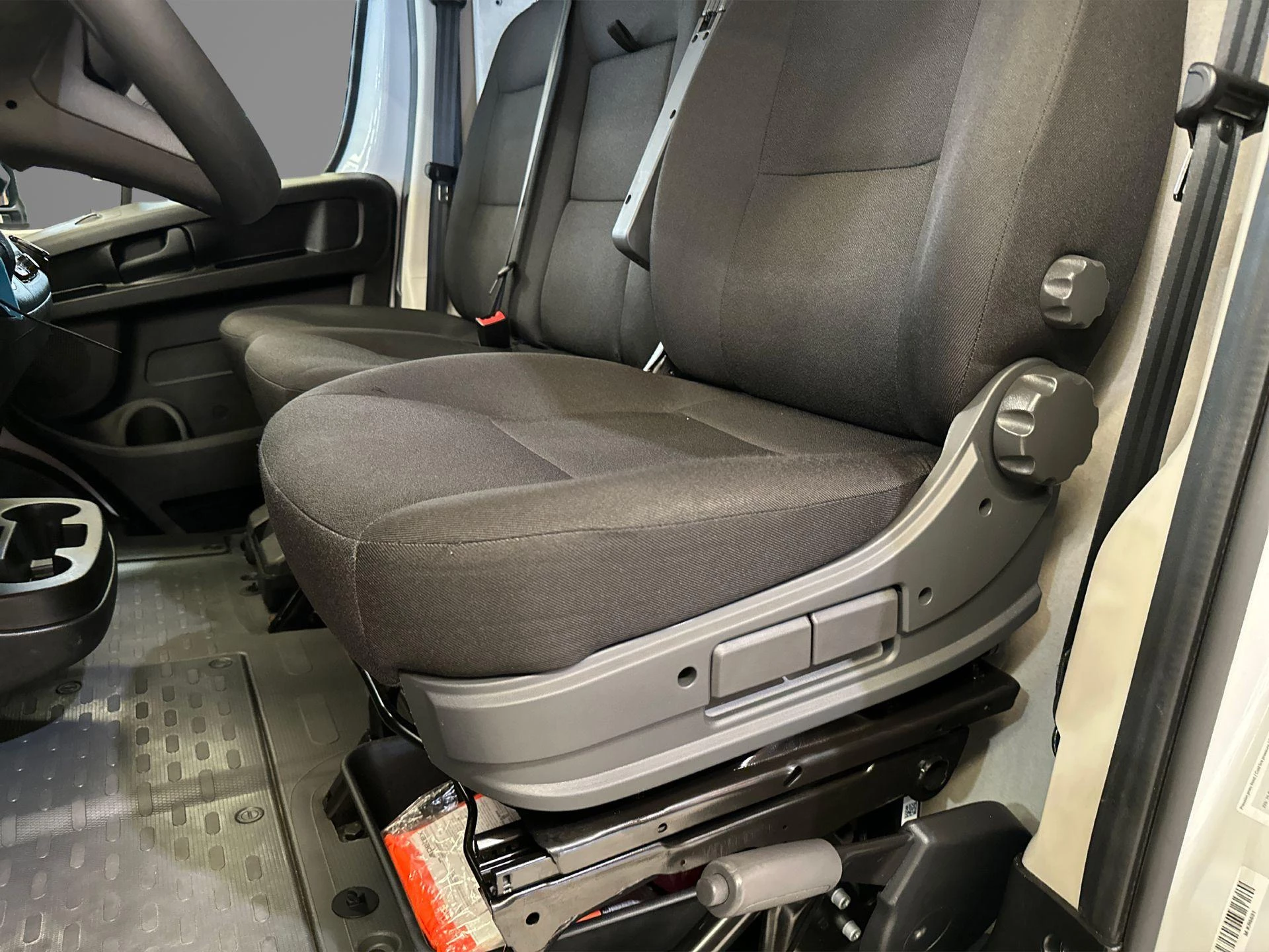 Opel-Movano-image-14