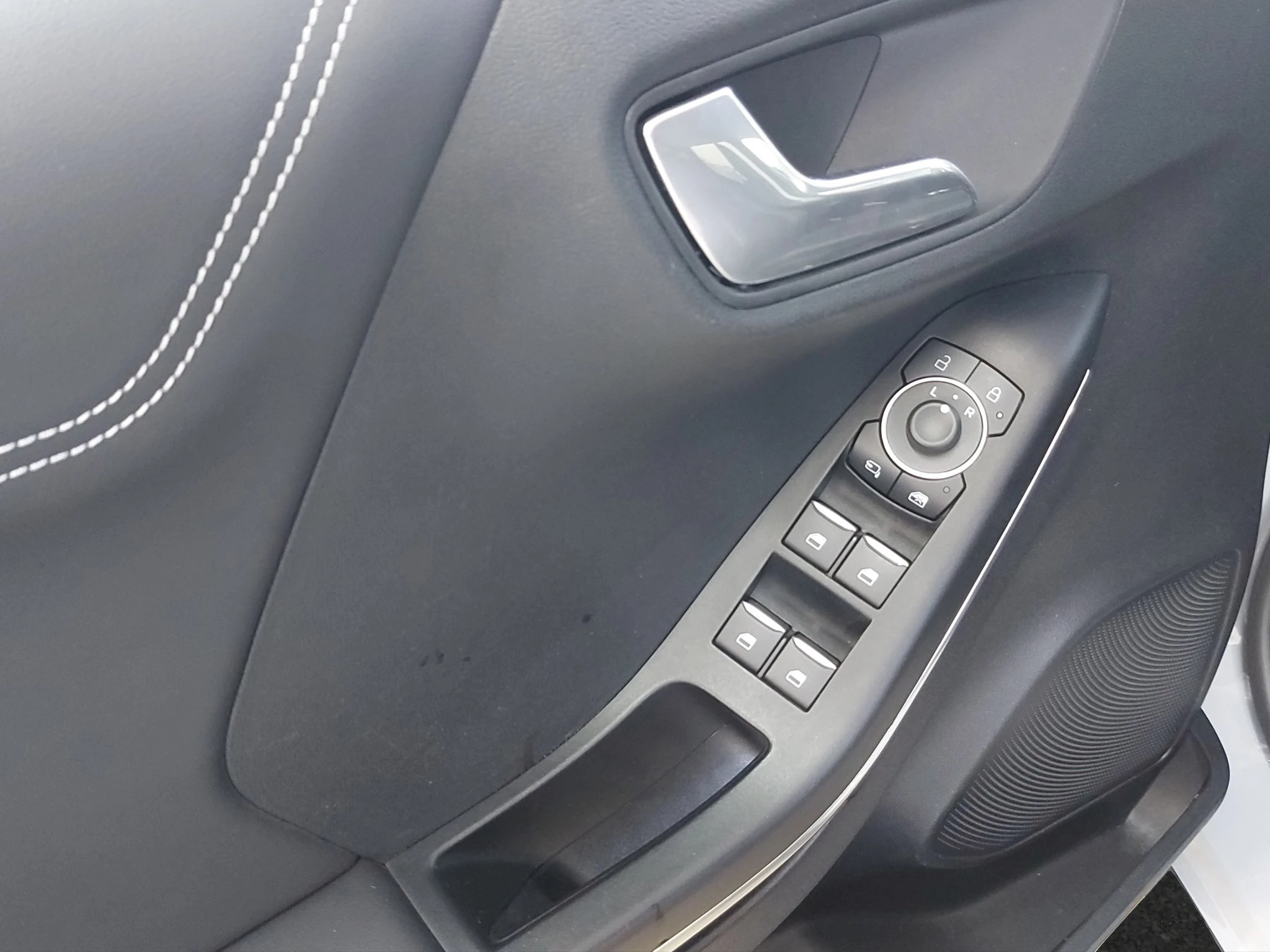 Ford-Puma-image-16