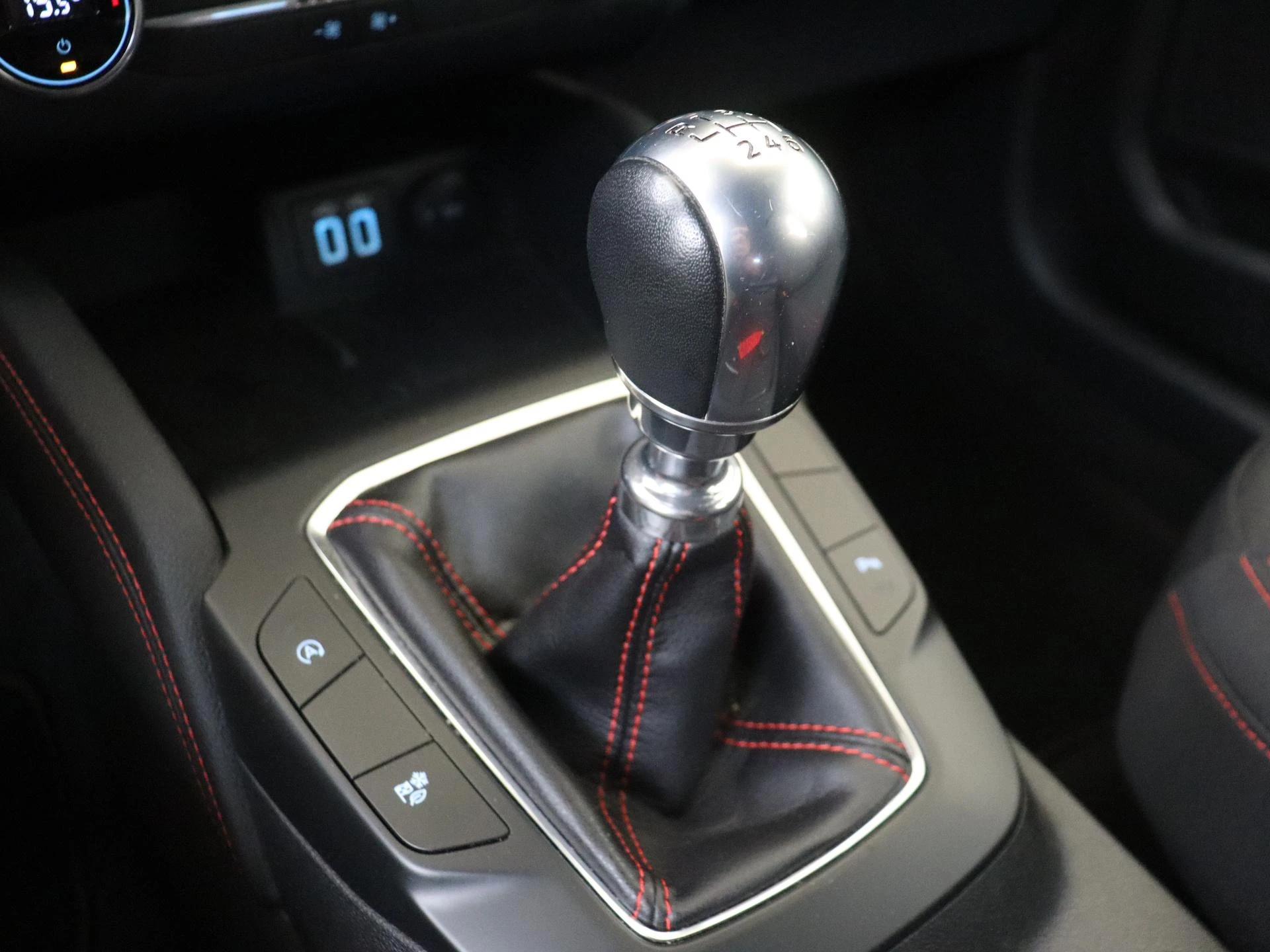 Ford-Kuga-image-13