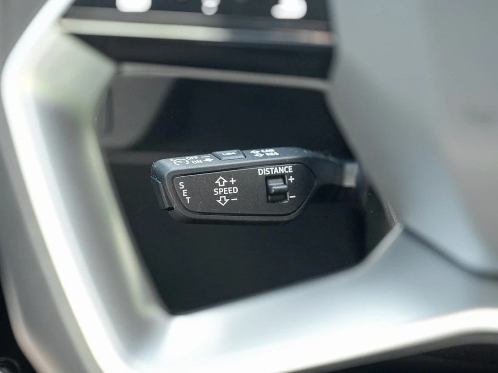 Audi-Q4 e-tron-image-16