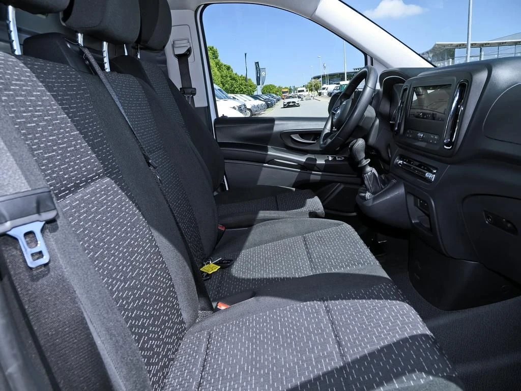 Mercedes-Benz-Vito 116-image-12