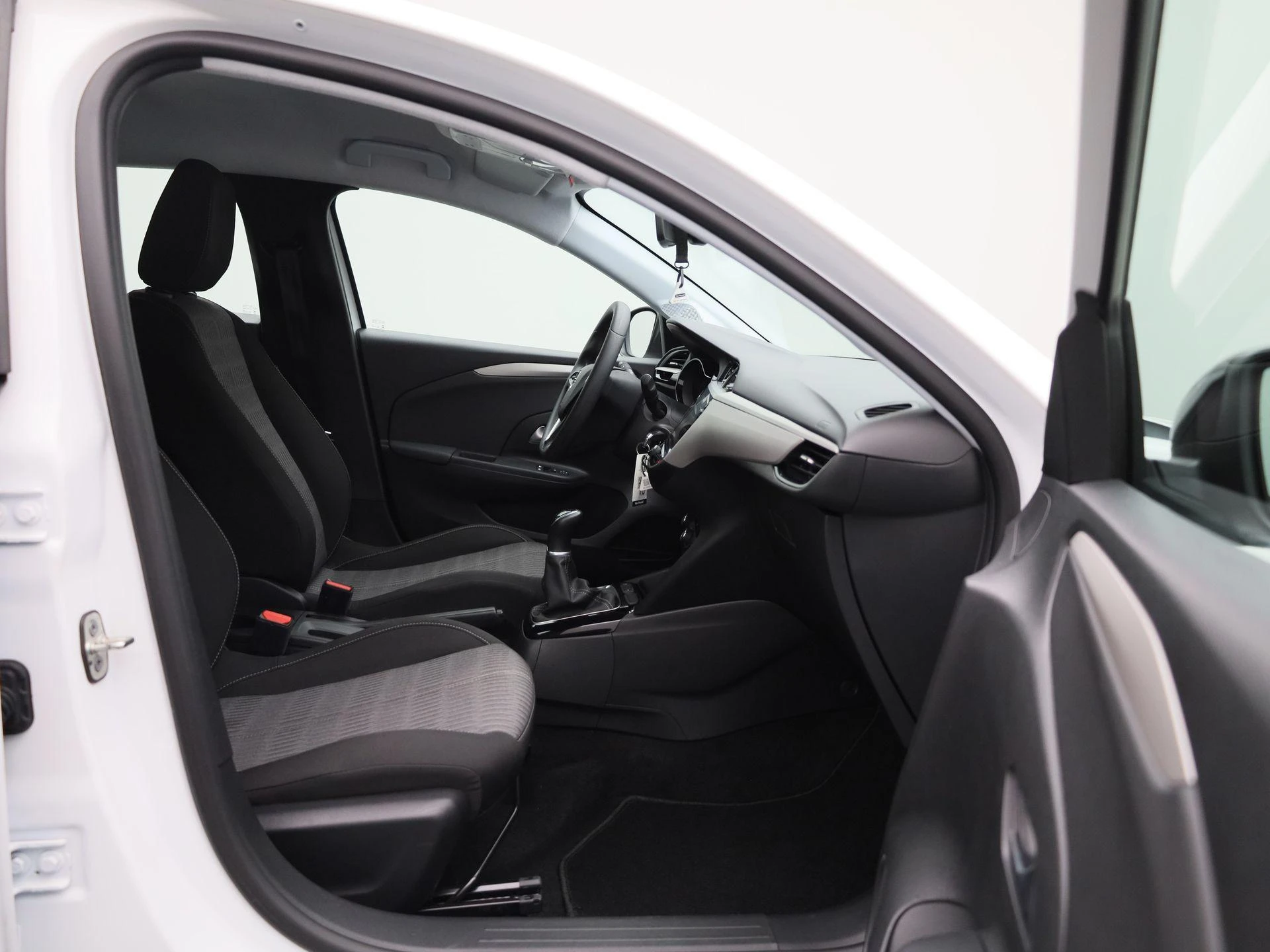 Opel-Corsa-image-27