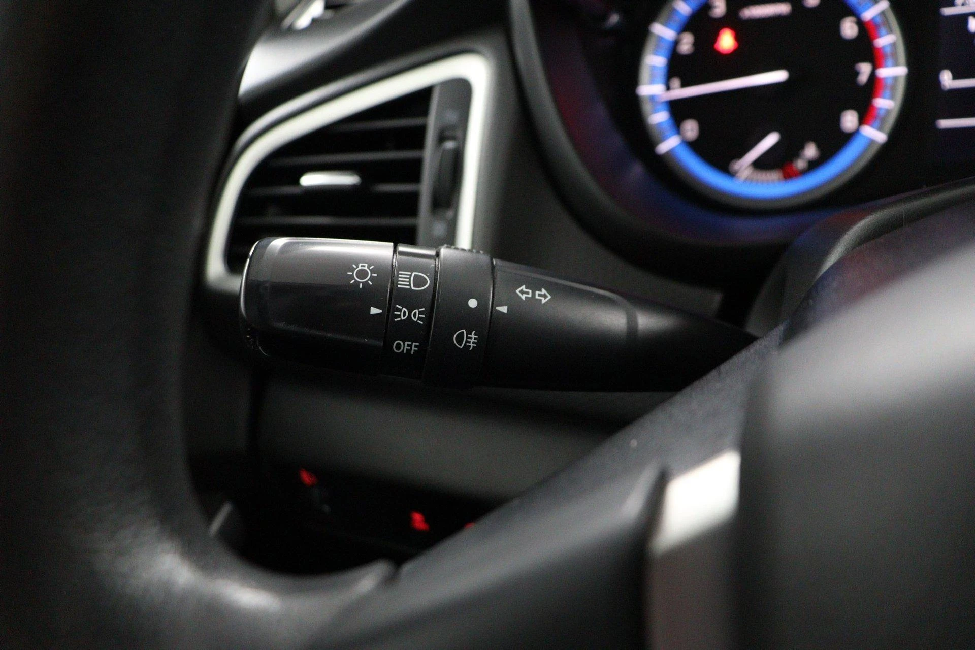 Suzuki-S-Cross-image-29