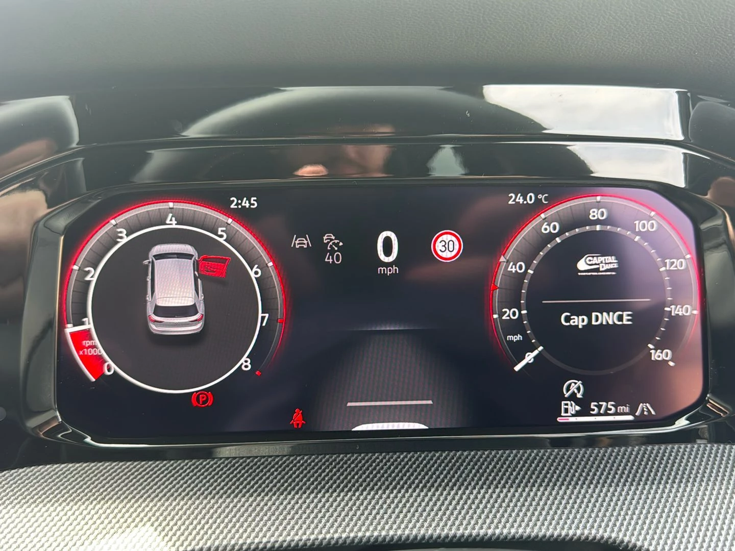 Volkswagen-Golf-image-12
