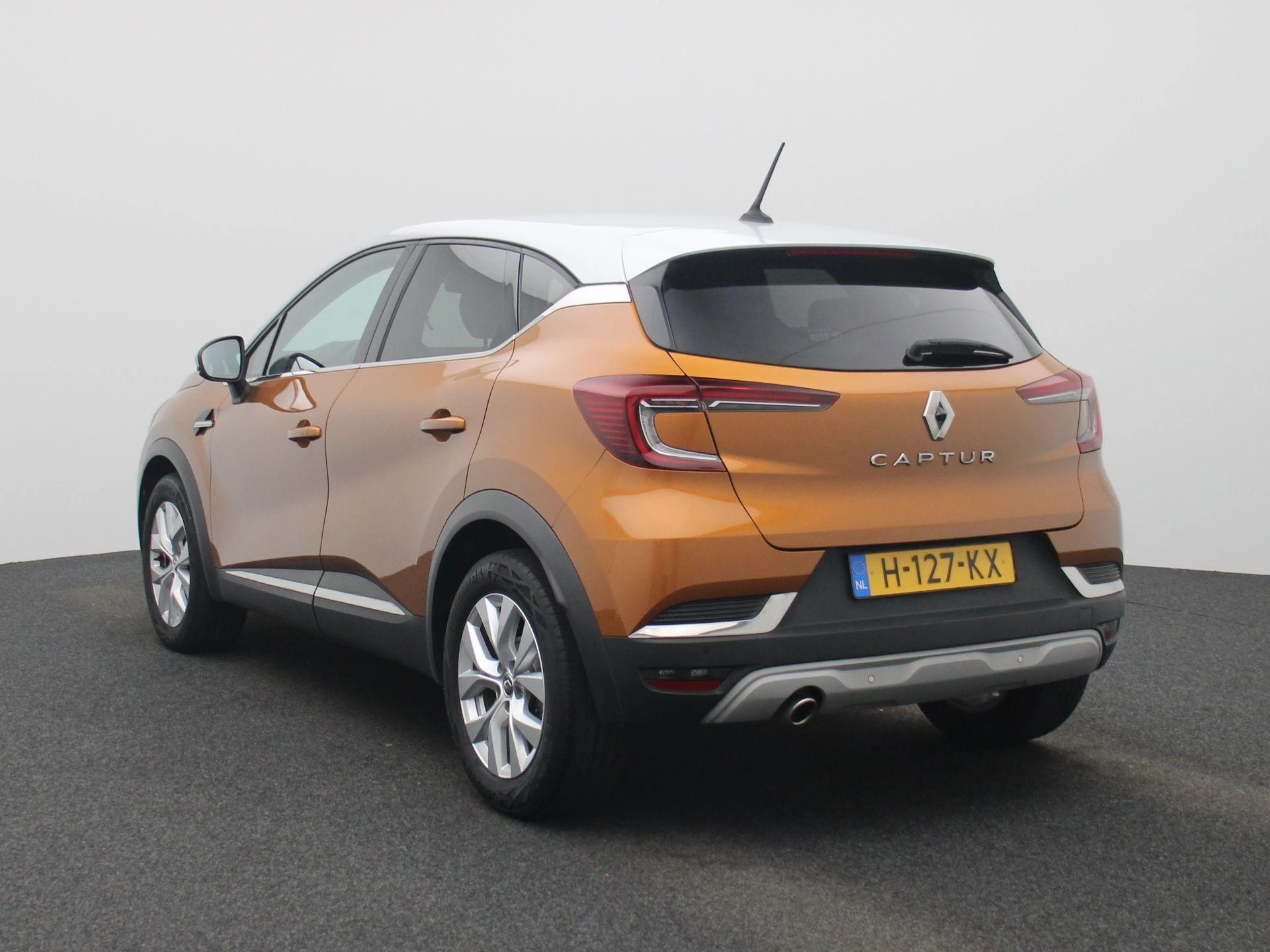 Renault-Captur-image-1