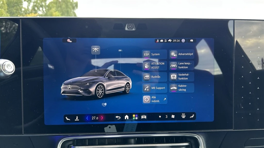Mercedes-Benz-CLA-image-20