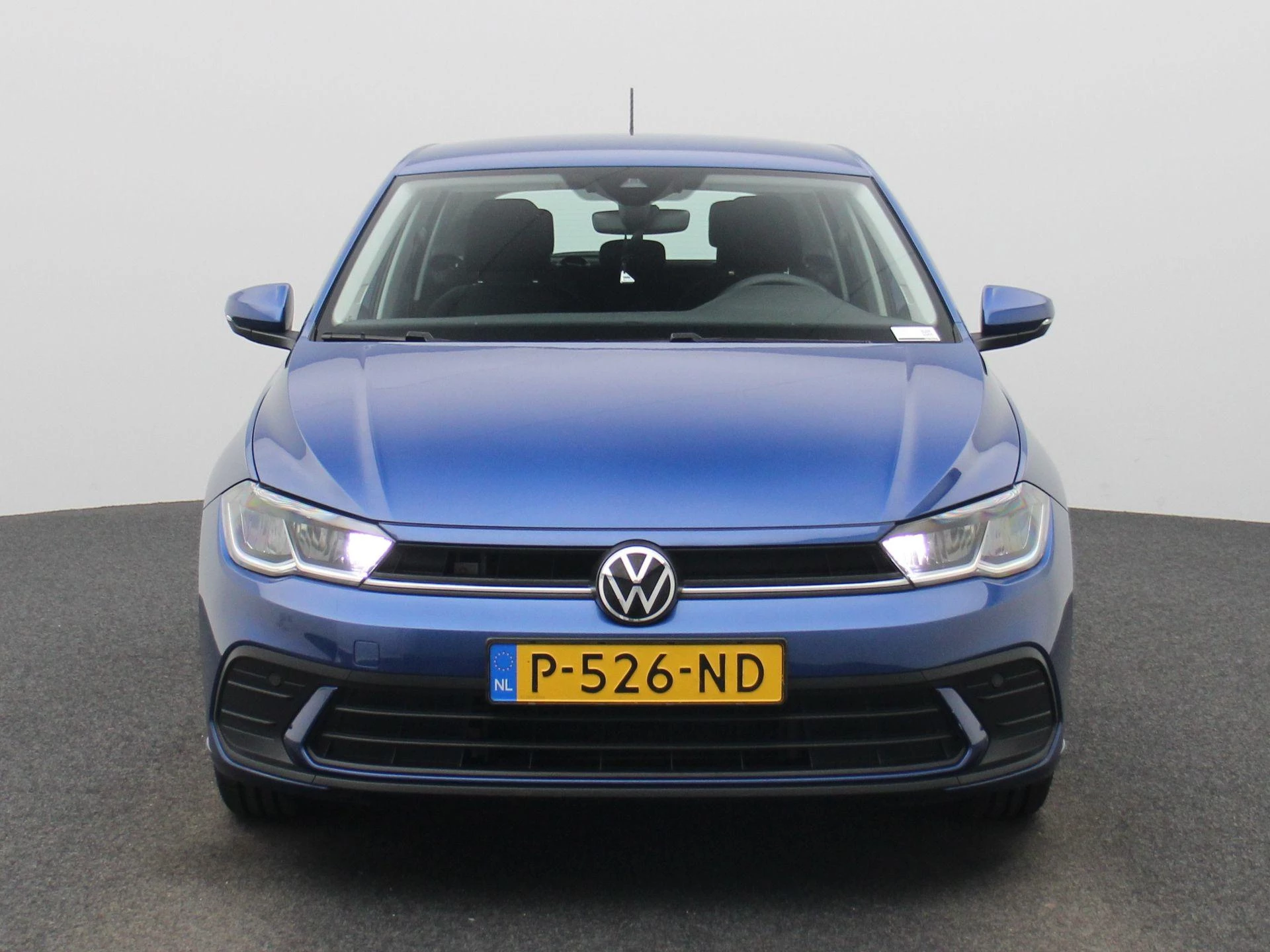 Volkswagen-Polo-image-2