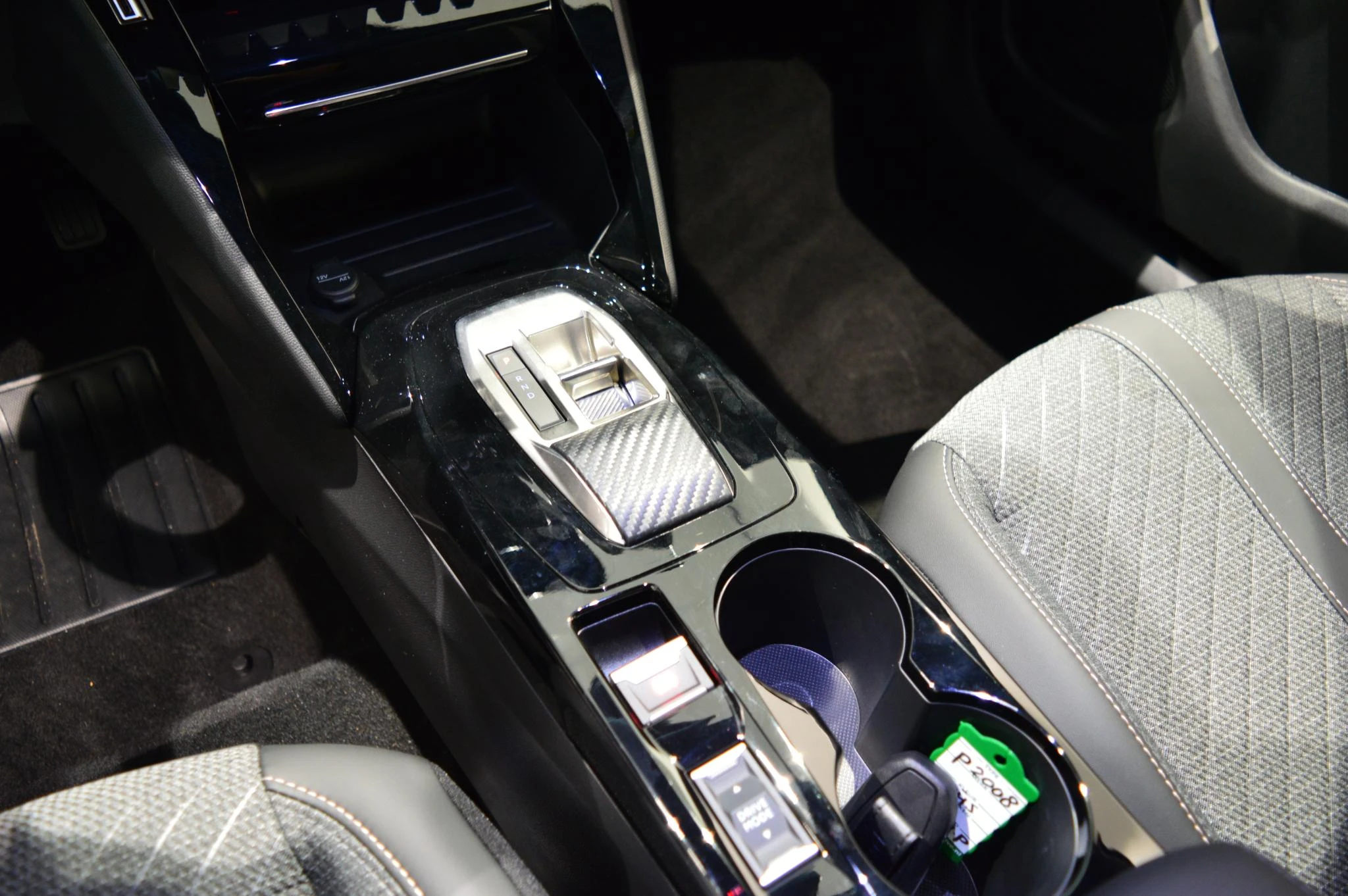 Peugeot-2008-image-13