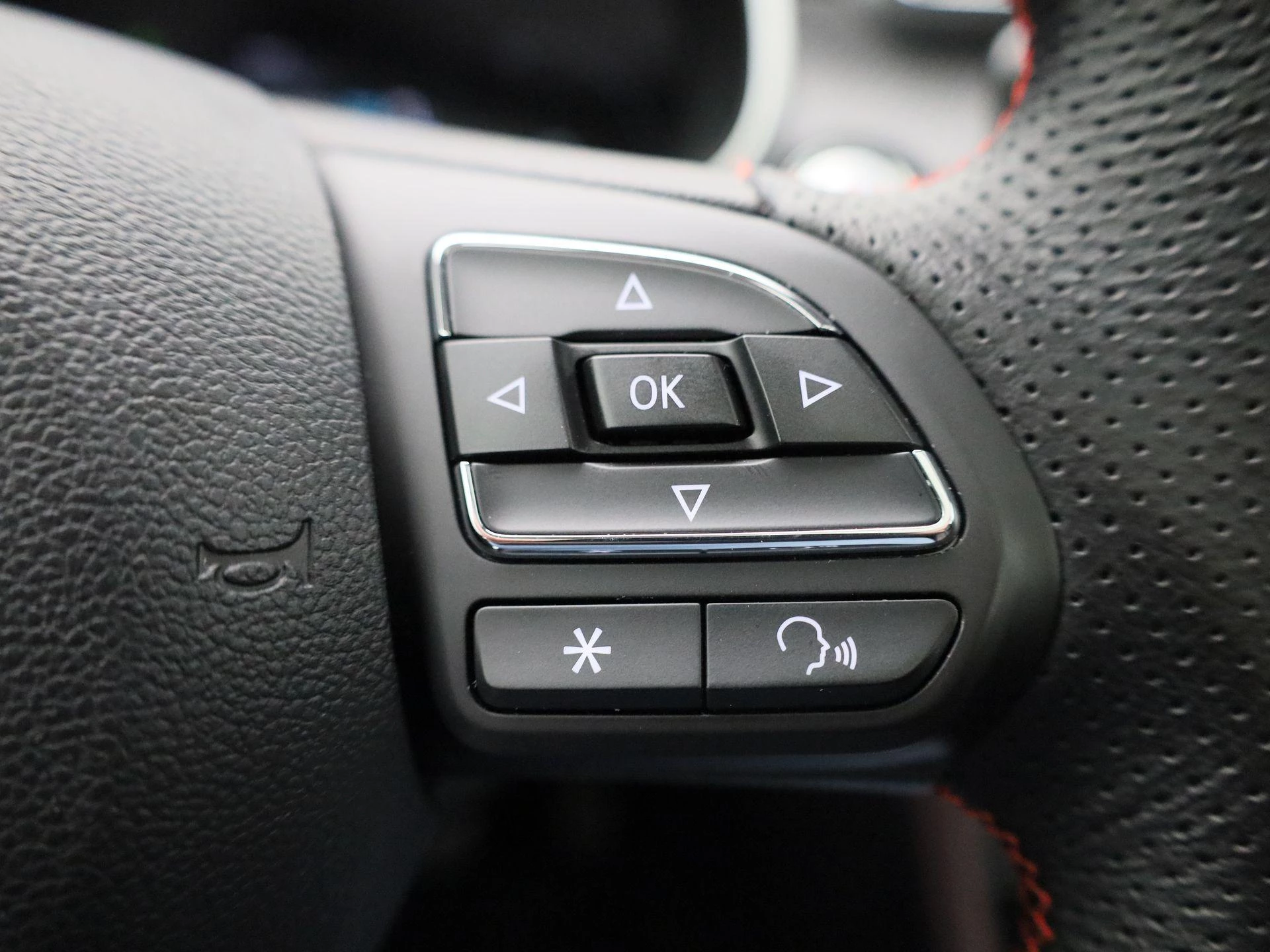 MG ZS EV Long Range Luxury 70 kWh