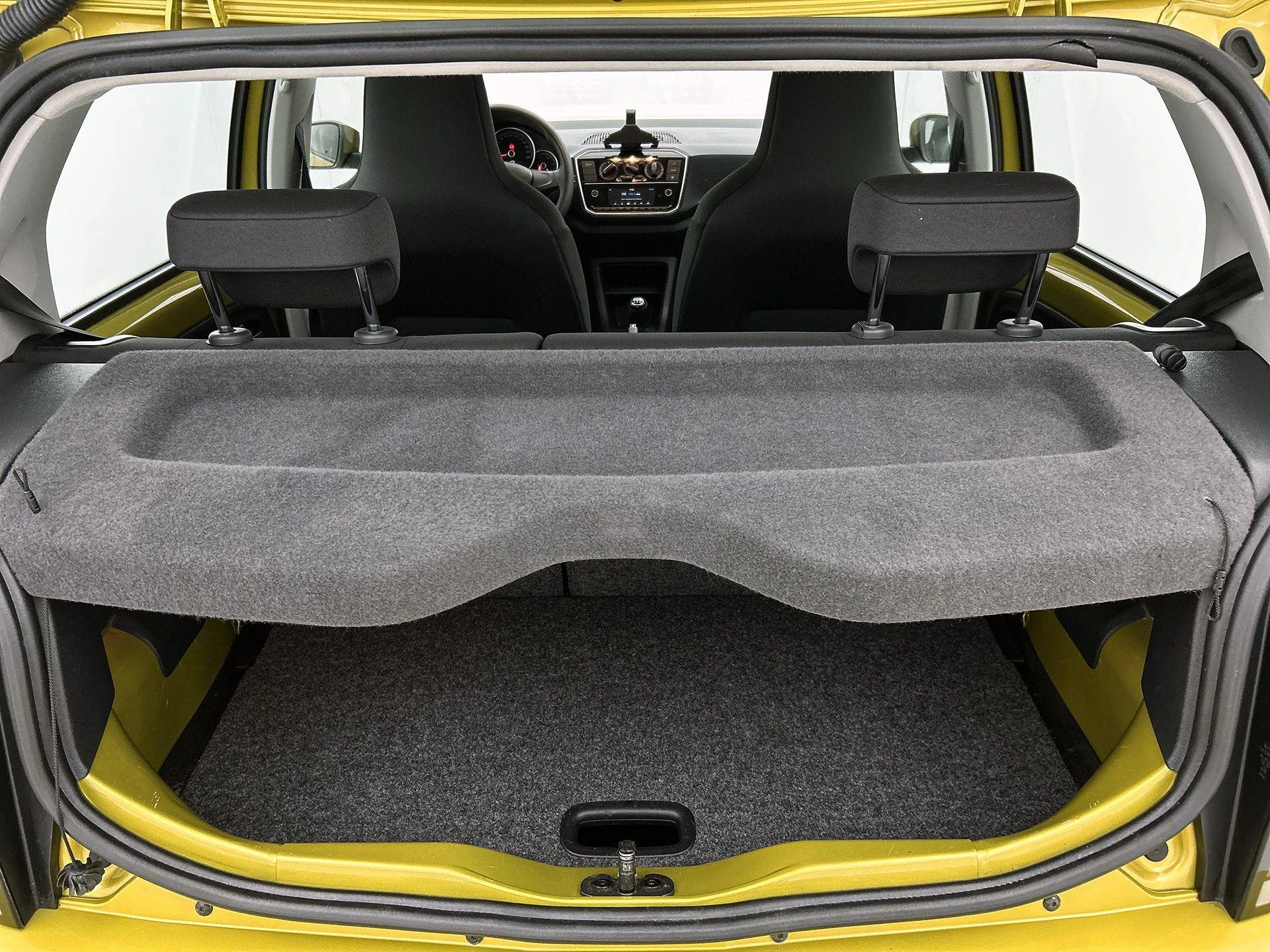 Volkswagen-up!-image-23