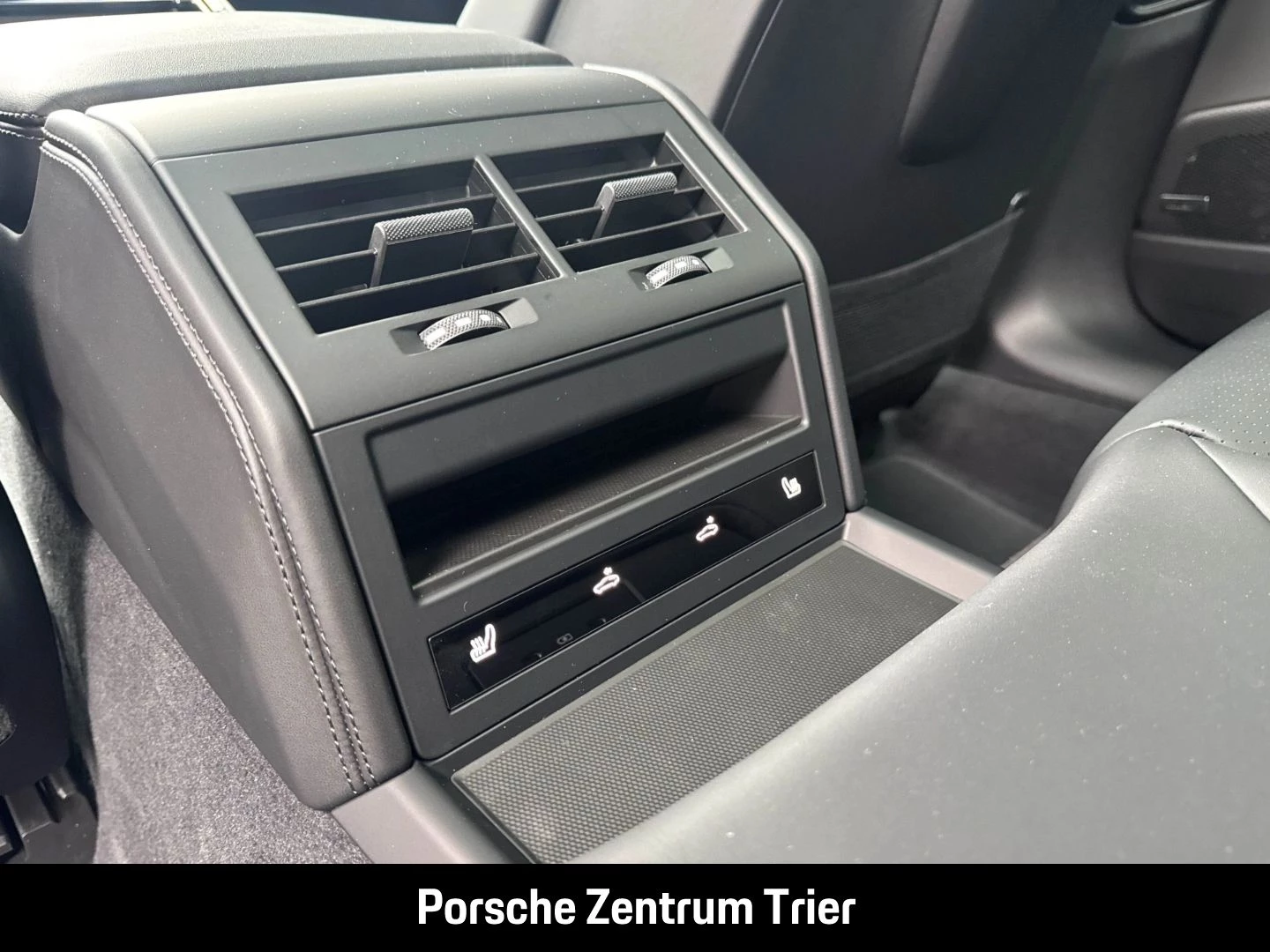 Porsche Panamera 4 E-Hybrid InnoDrive HA-Lenkung Head-Up -