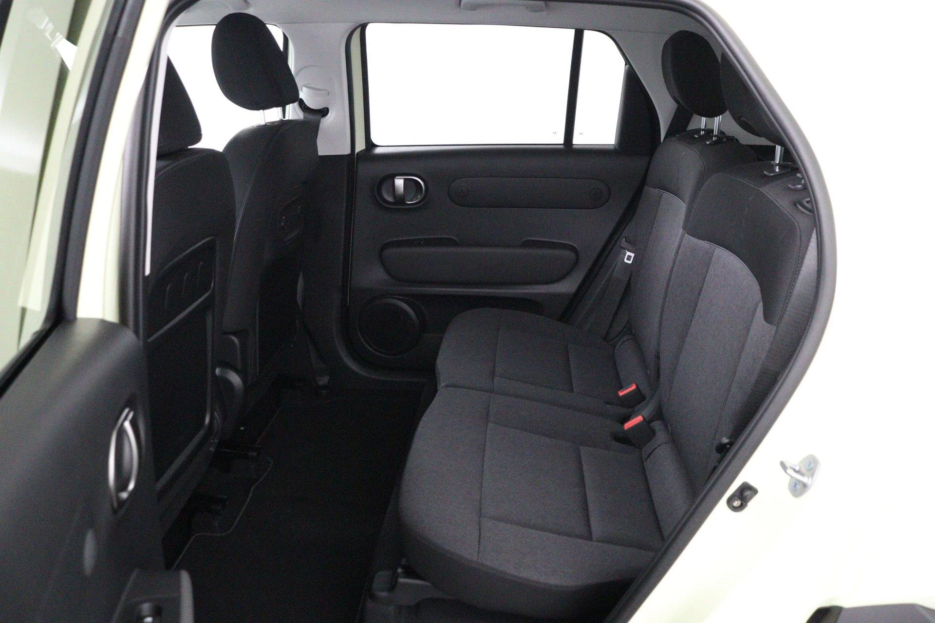 Hyundai-Inster-image-14