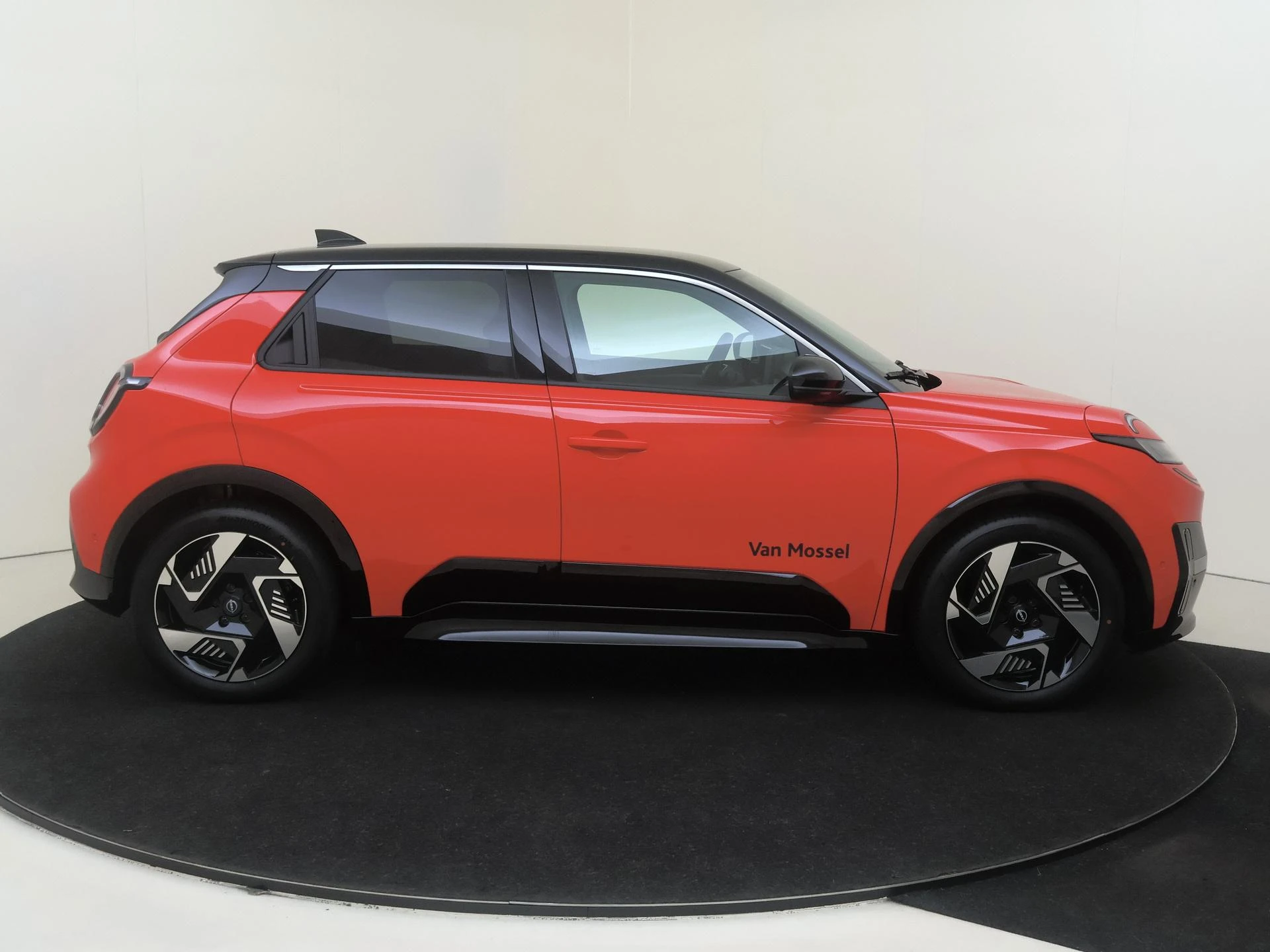 Nissan-Micra-image-8