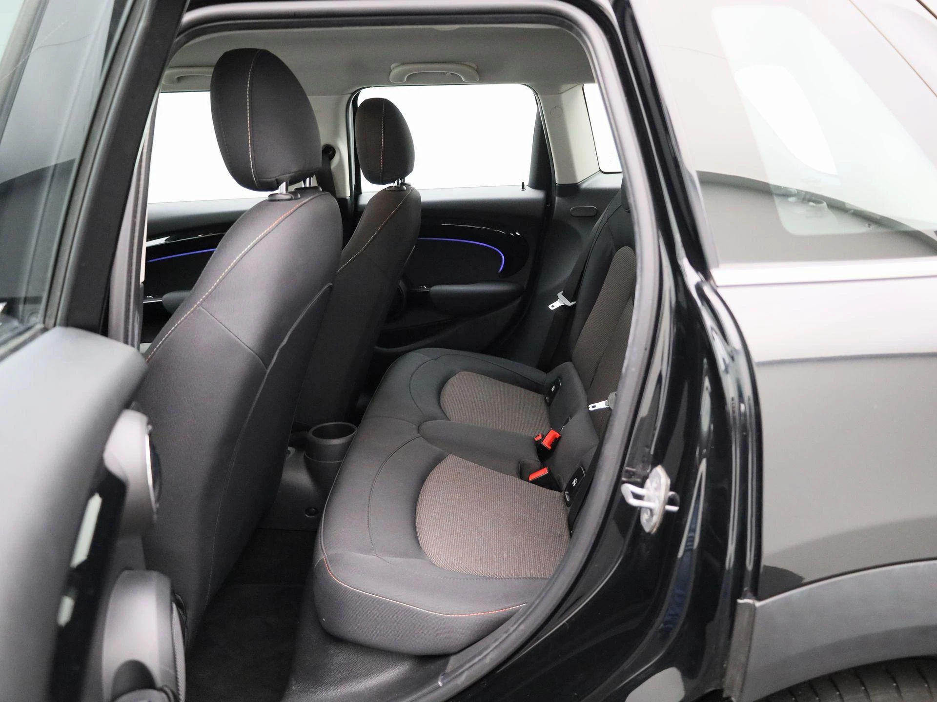 MINI-Cooper-image-9