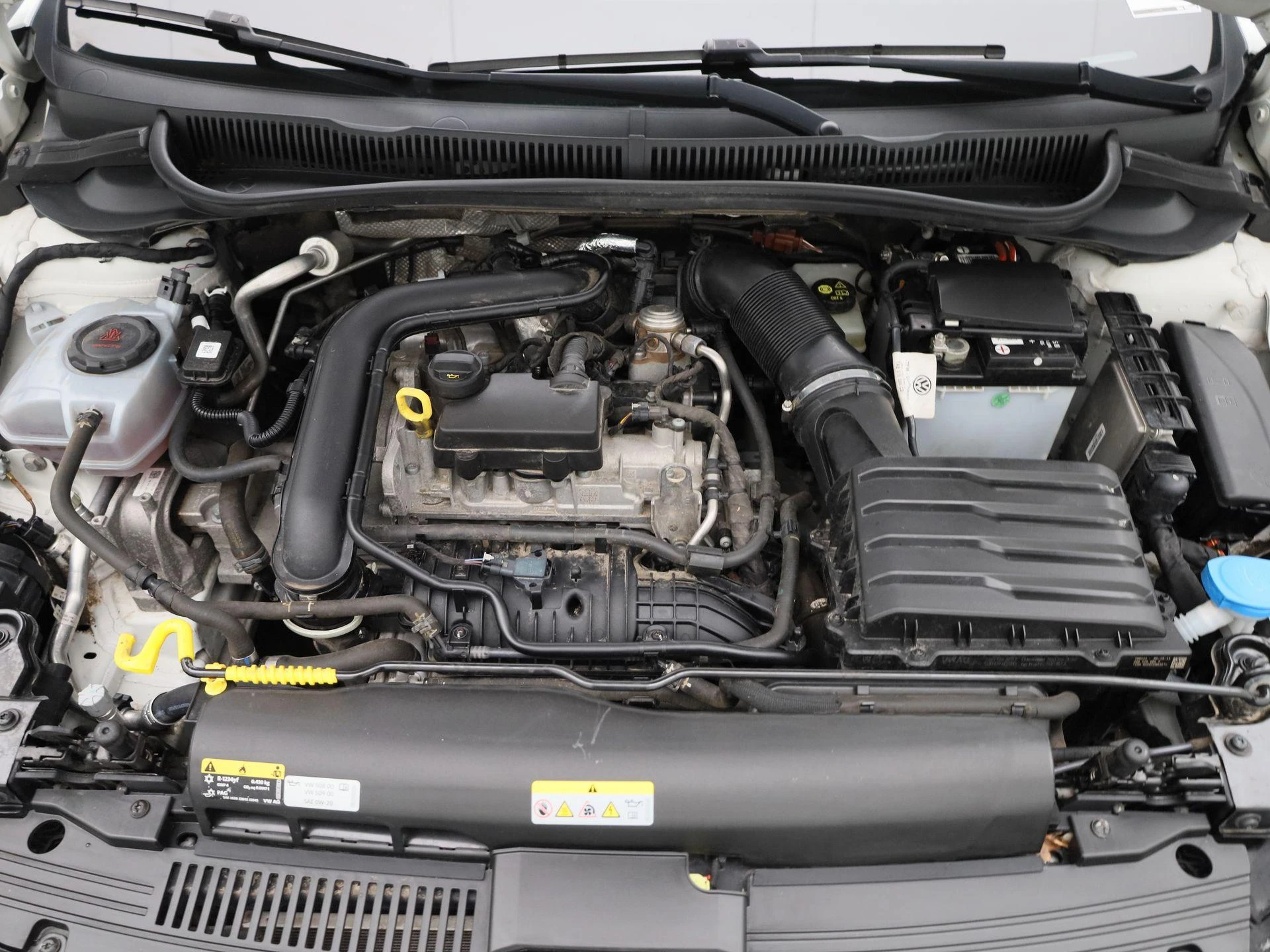 Volkswagen-Polo-image-36
