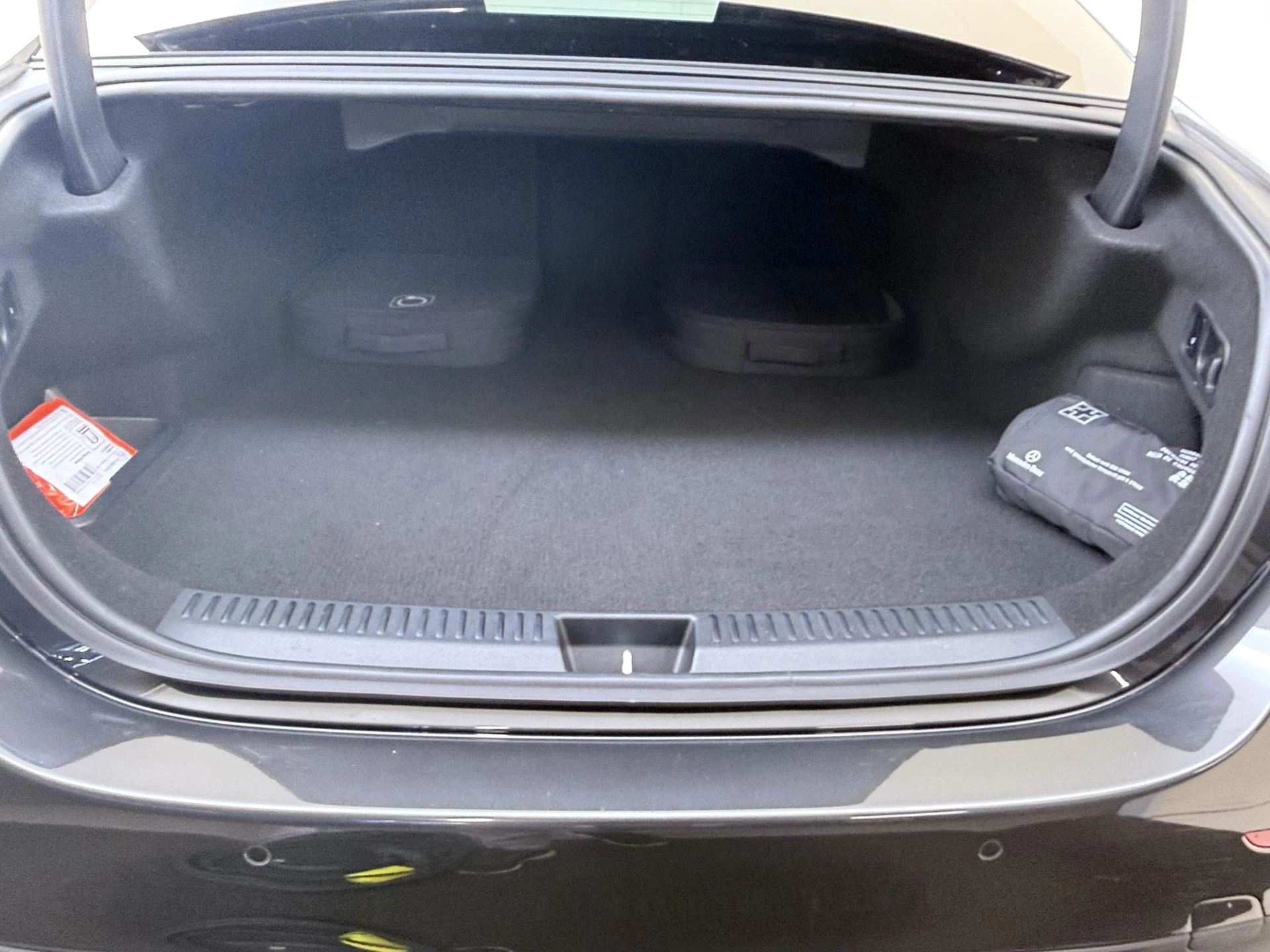 Mercedes-Benz-E-Klasse-image-28