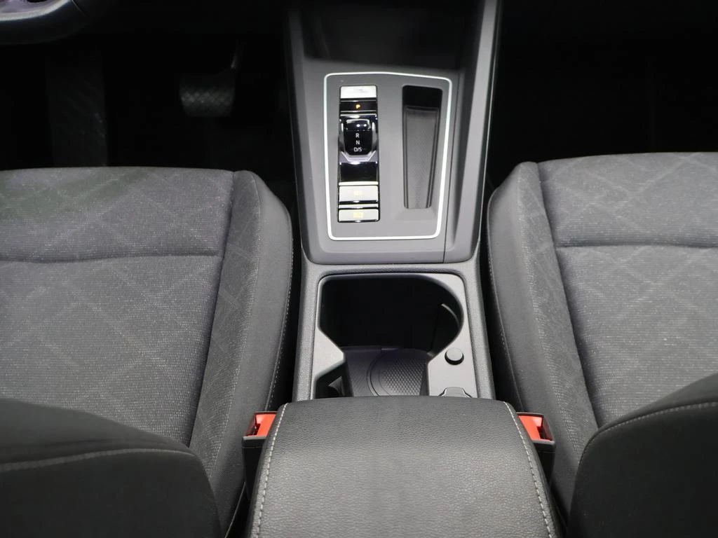 Volkswagen Golf VIII SW Golf Variant Life 1.0eTSI 110PK *AUTOMAAT*ACC*TREKHAAK*LANE ASSIST*PDC*VIRTUAL COCKPIT*...*