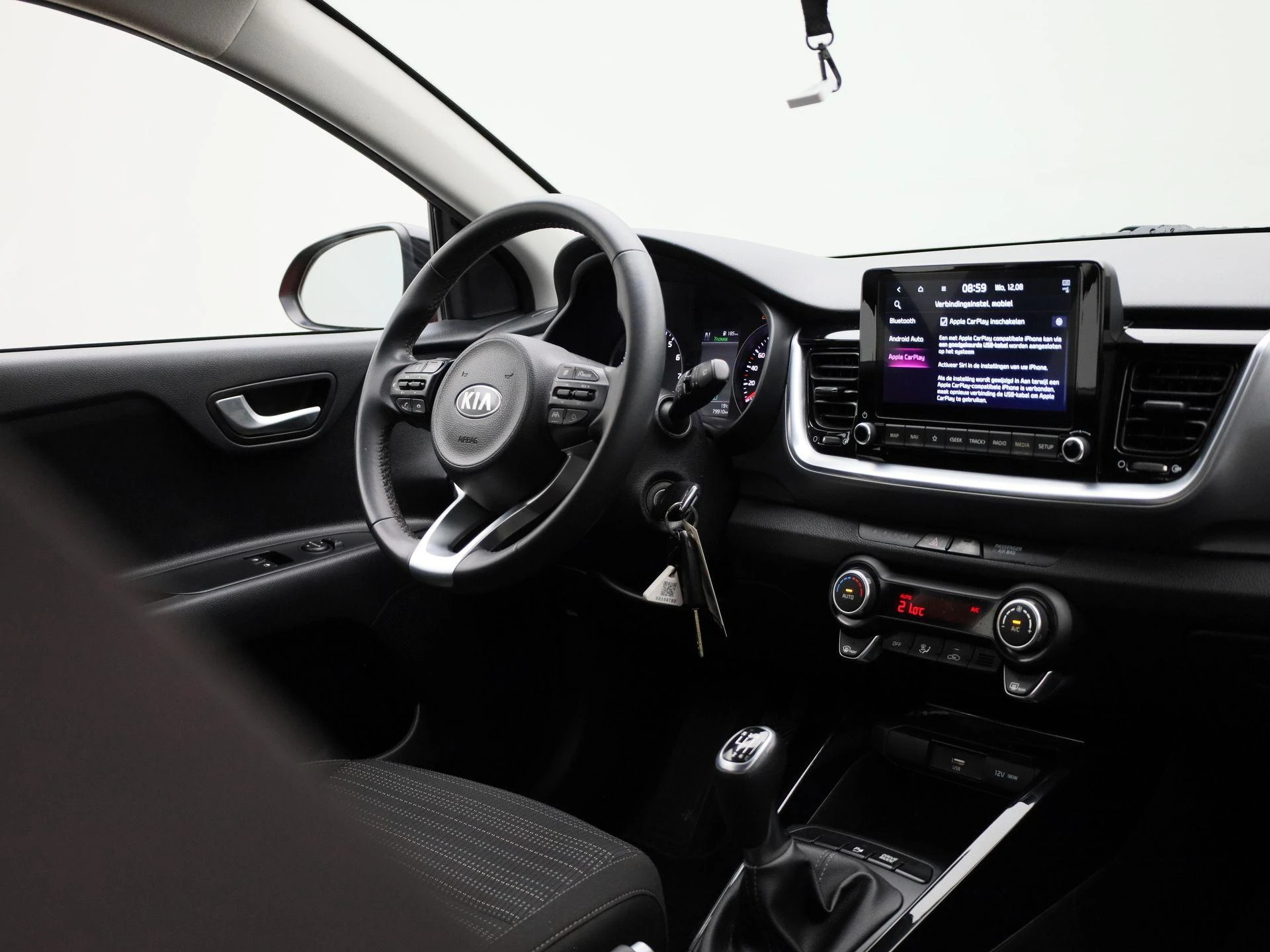 Kia-Stonic-image-29