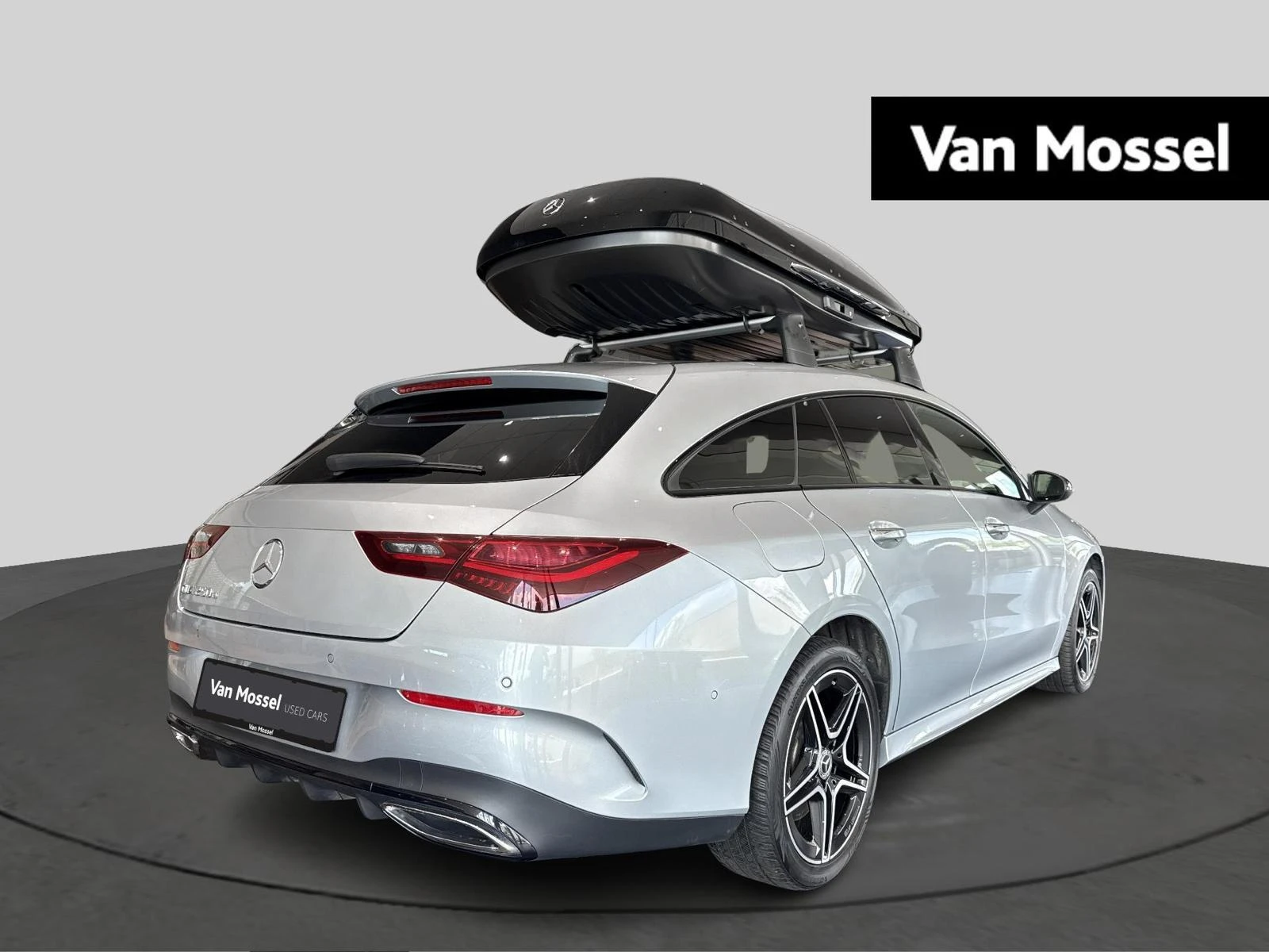 Mercedes-Benz-CLA-image-1