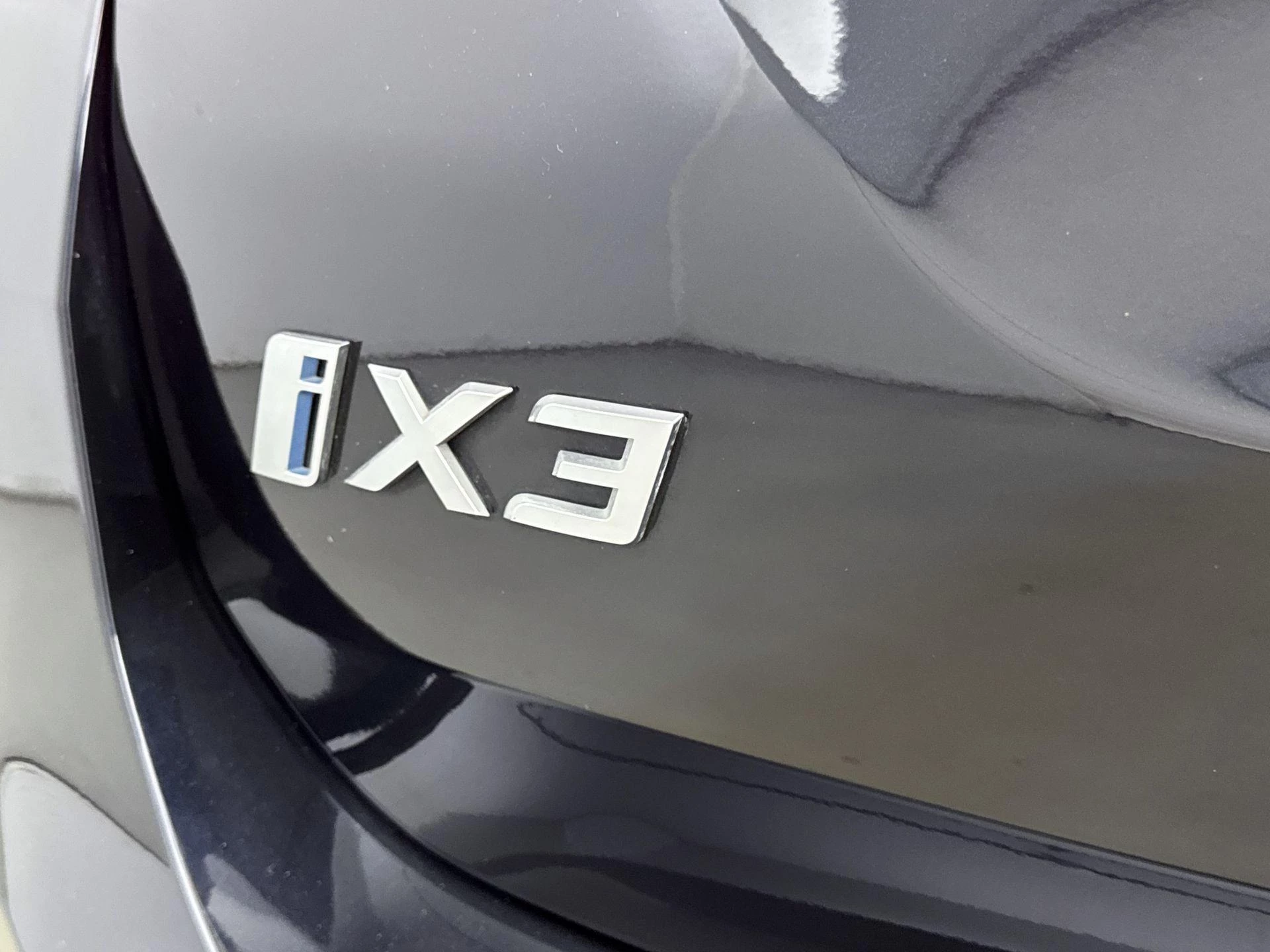 BMW-iX3-image-13
