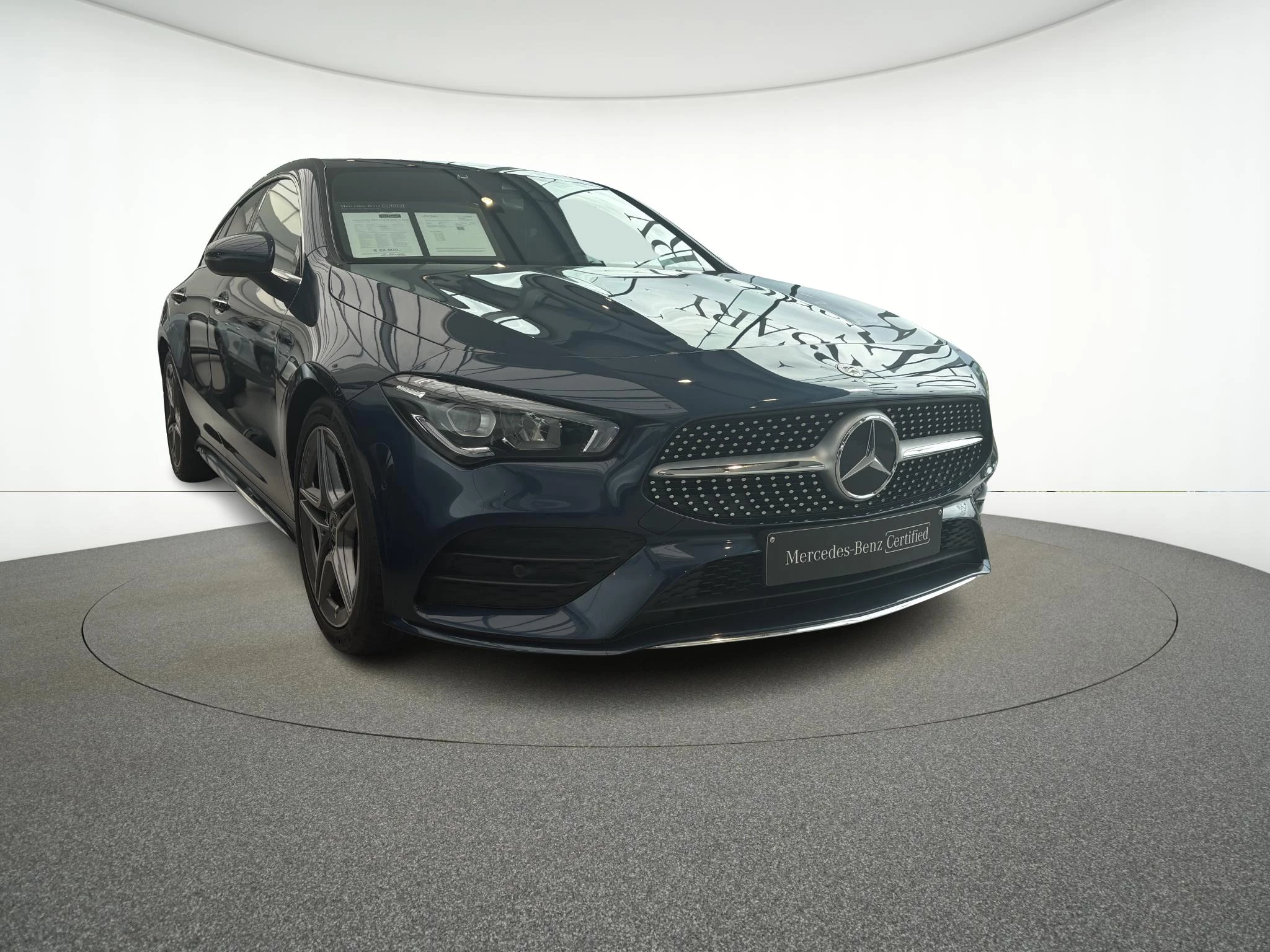 Mercedes-Benz CLA 180 d AMG Line Shooting Brake + CAMERA + LED +