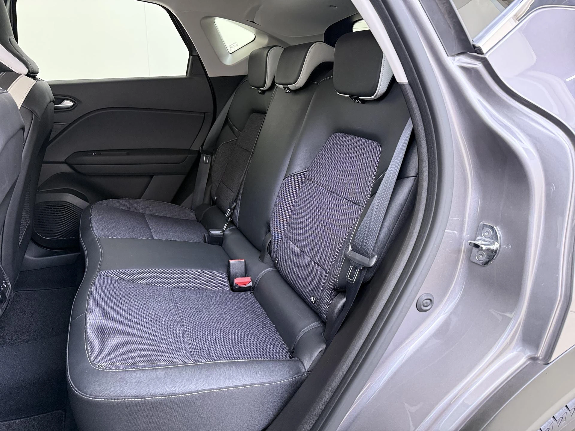 Renault-Captur-image-15