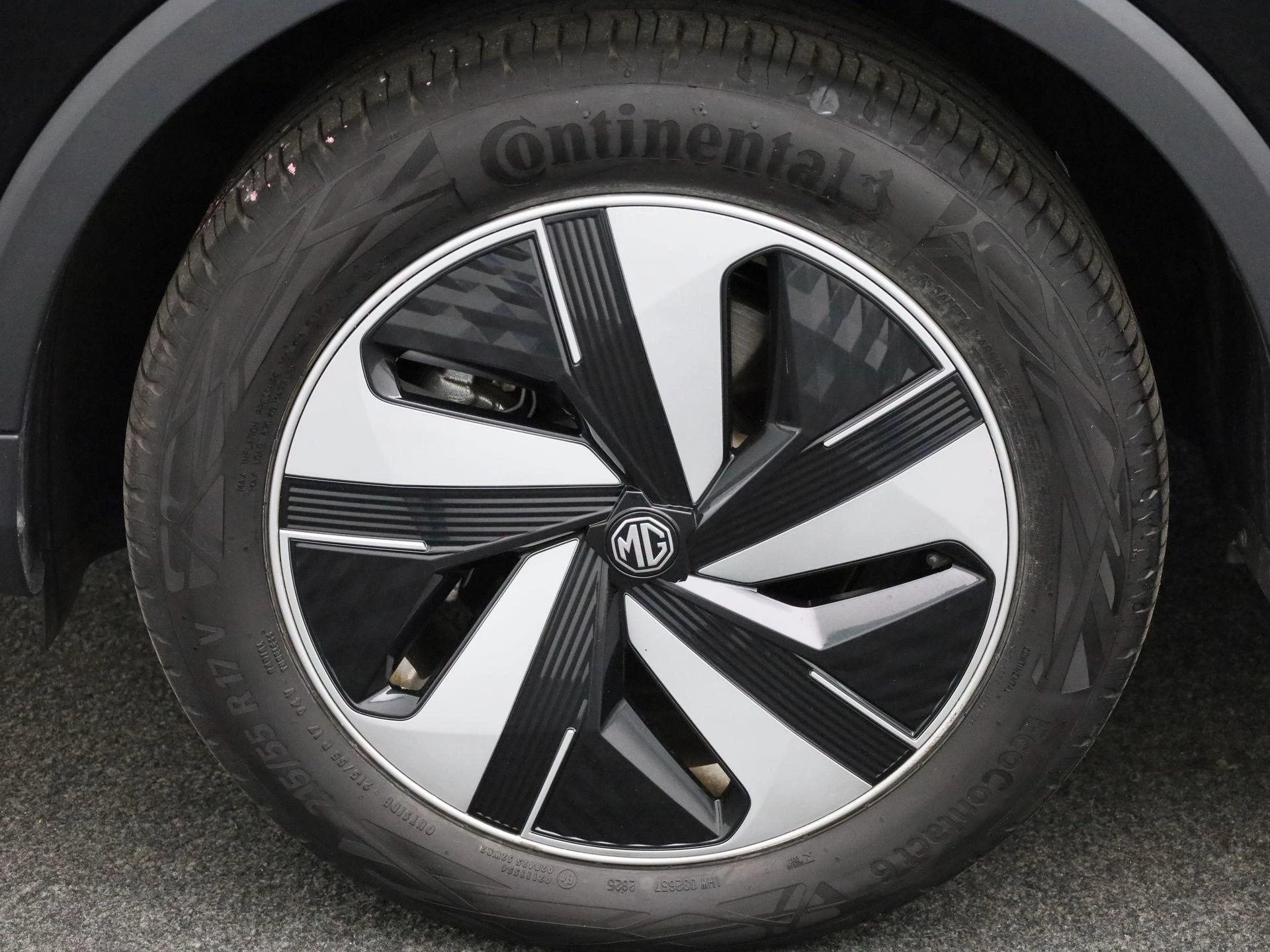 MG-ZS EV-image-12
