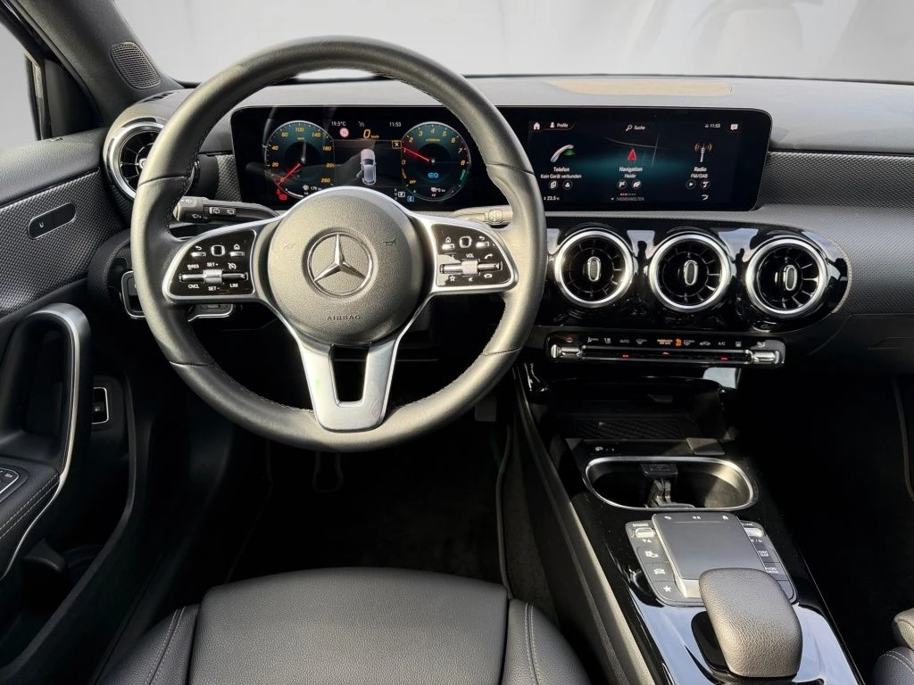 Mercedes-Benz-A-Klasse 250 e-image-10