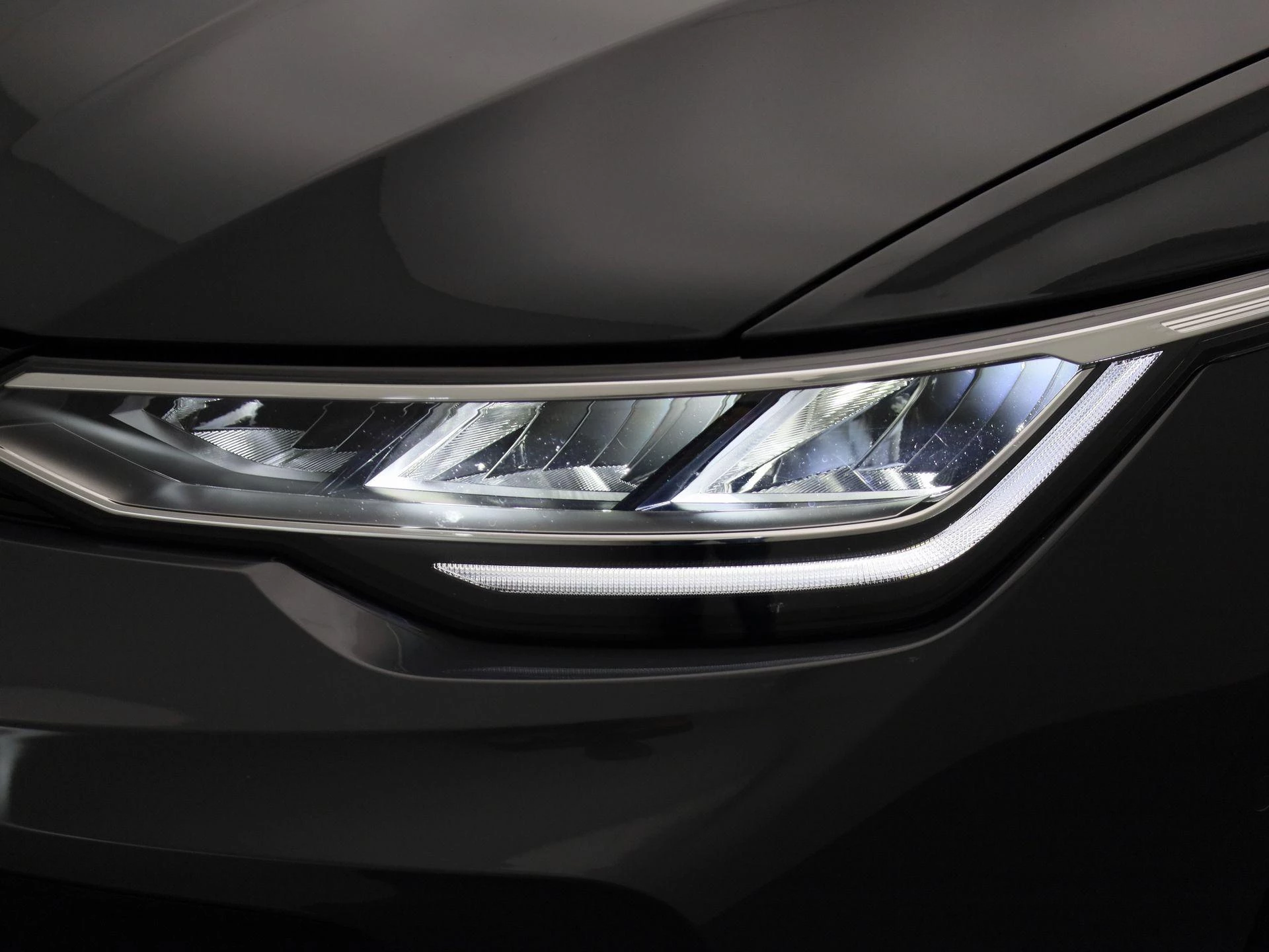 Volkswagen-Golf-image-14