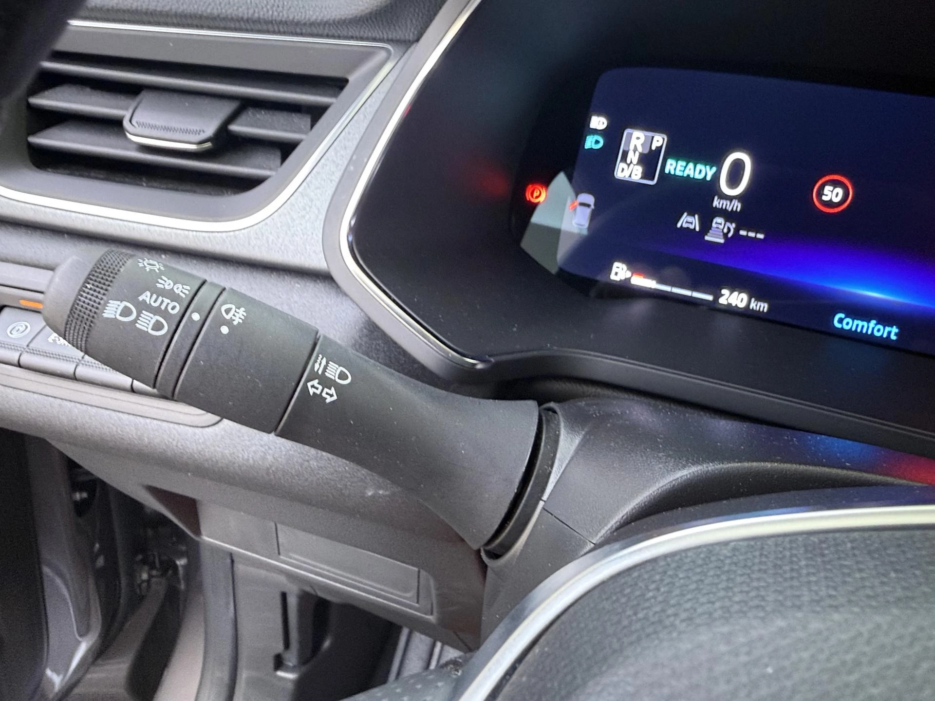 Renault-Captur-image-23