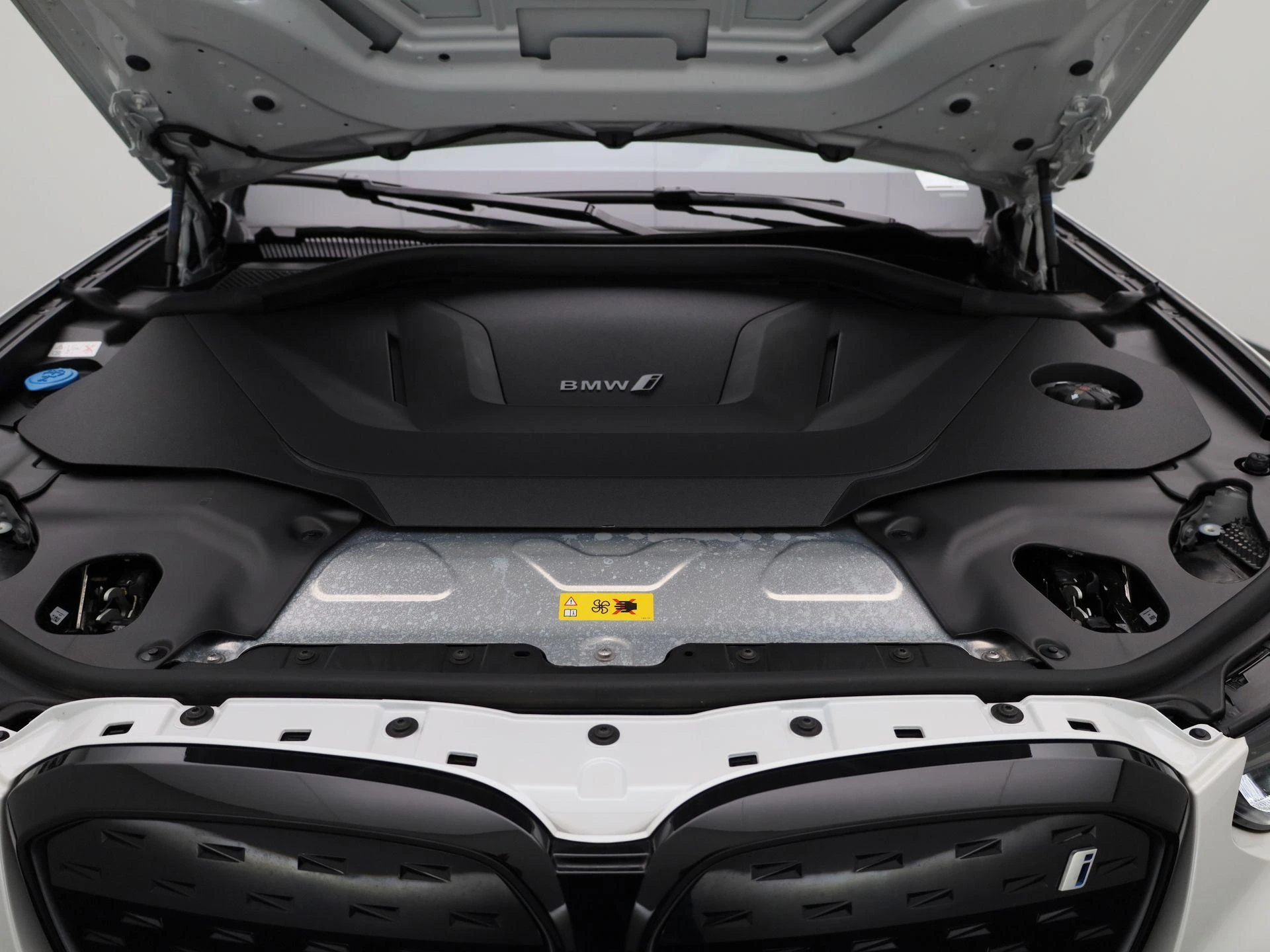 BMW-iX3-image-45
