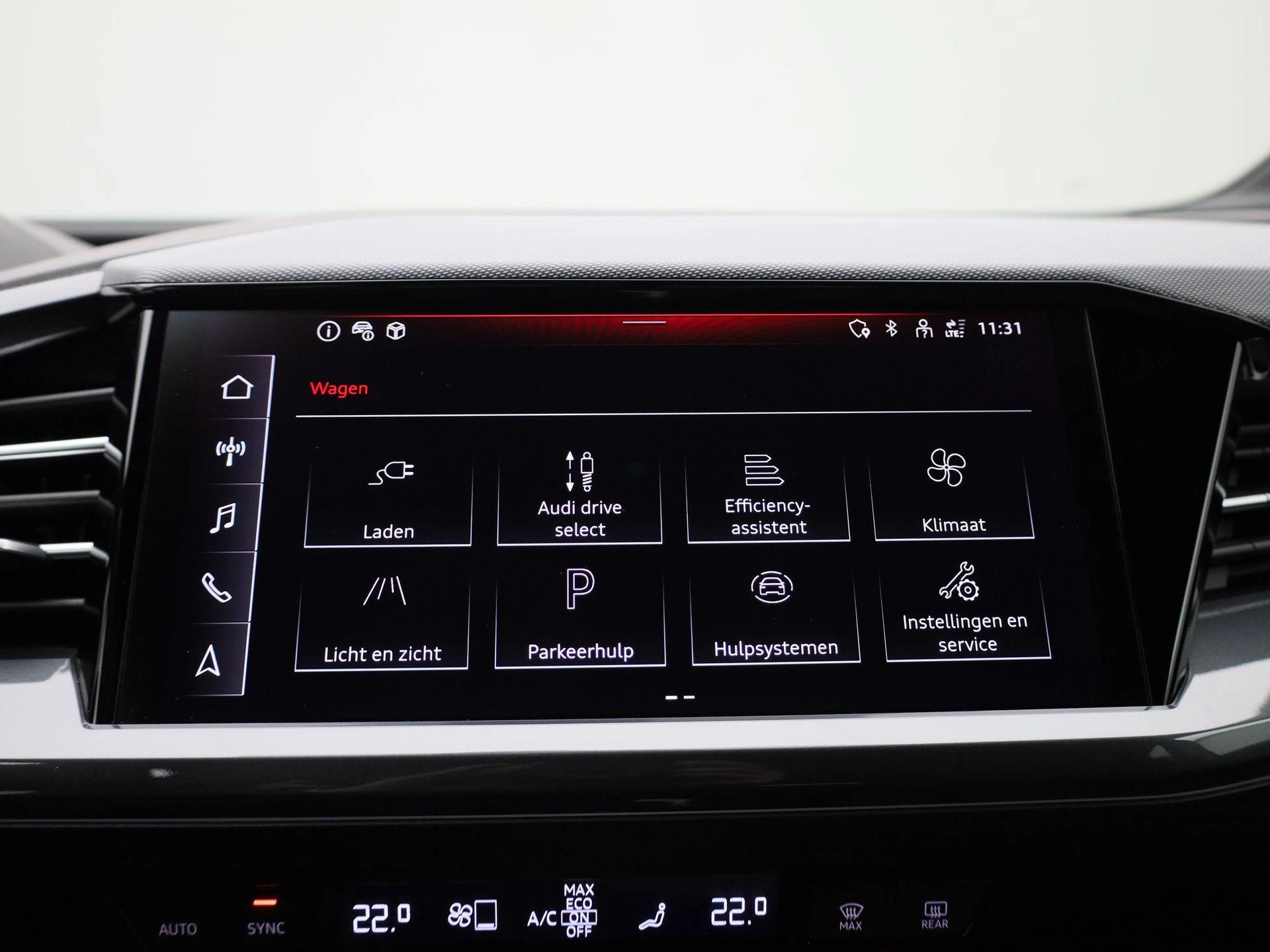 Audi-Q4 e-tron-image-28