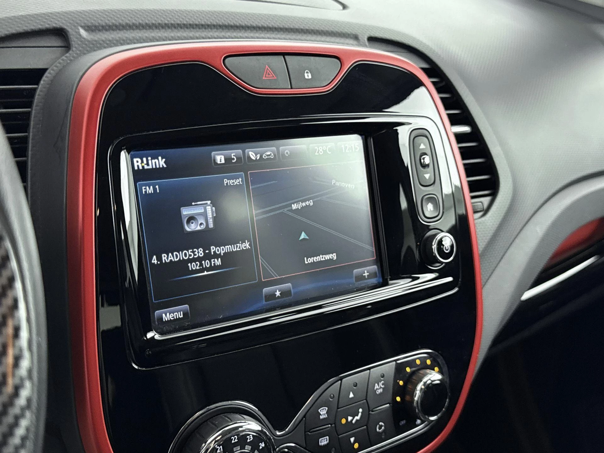 Renault-Captur-image-18