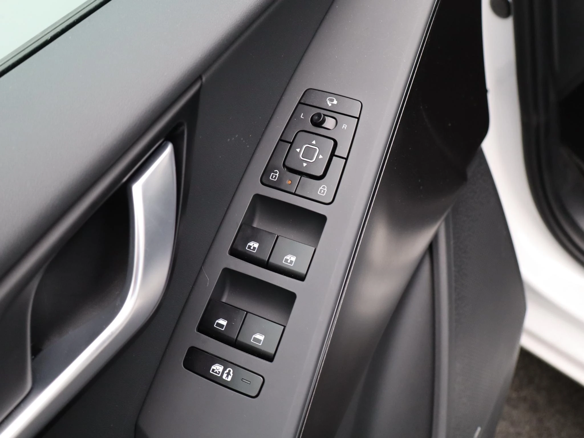Kia-Niro-image-25