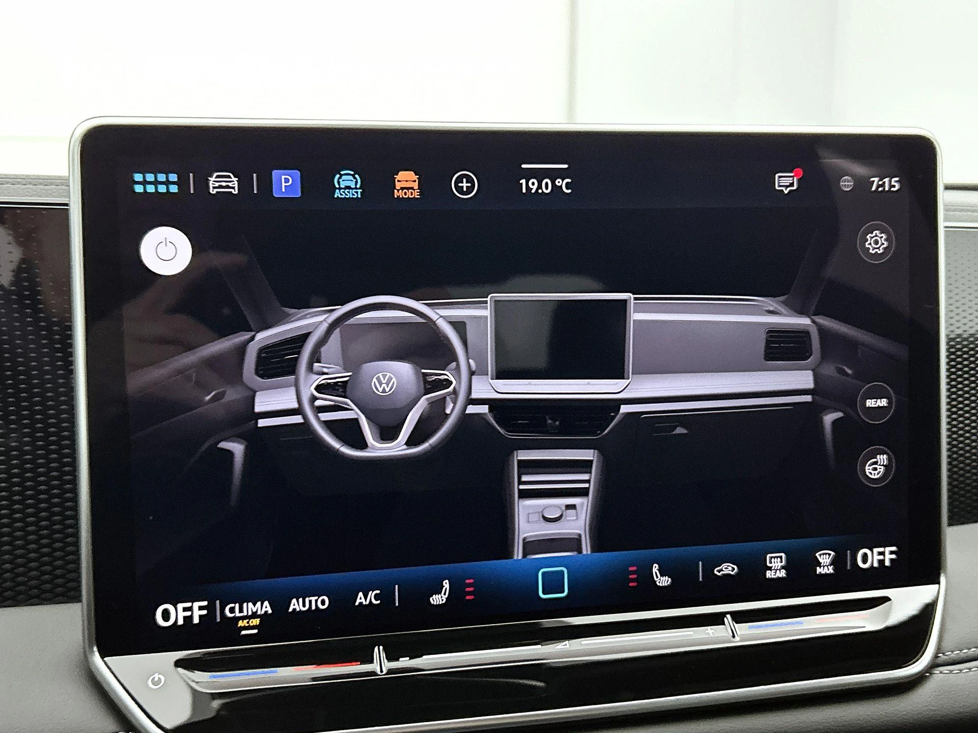 Volkswagen-Tiguan-image-15