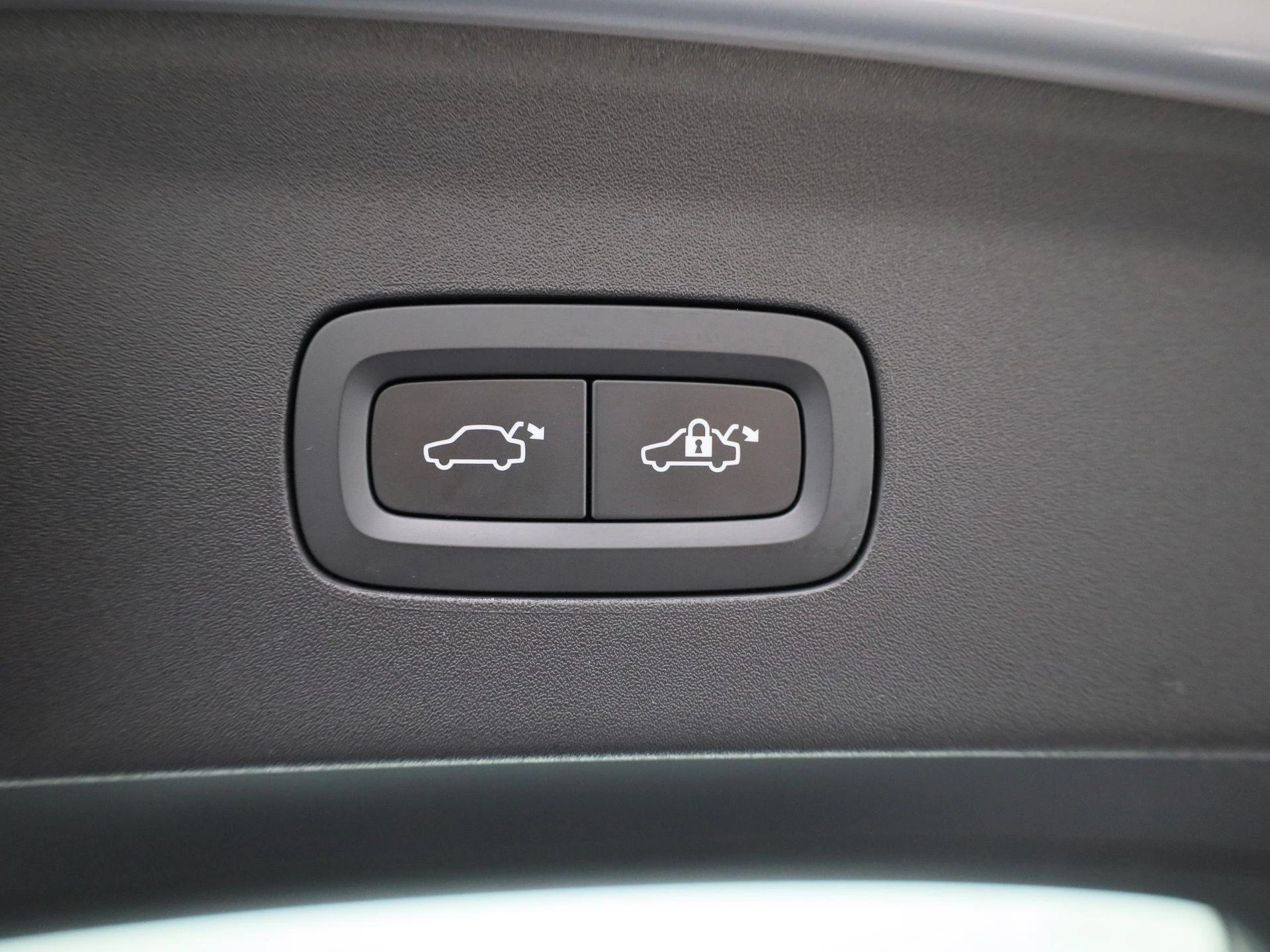 Polestar-2-image-11