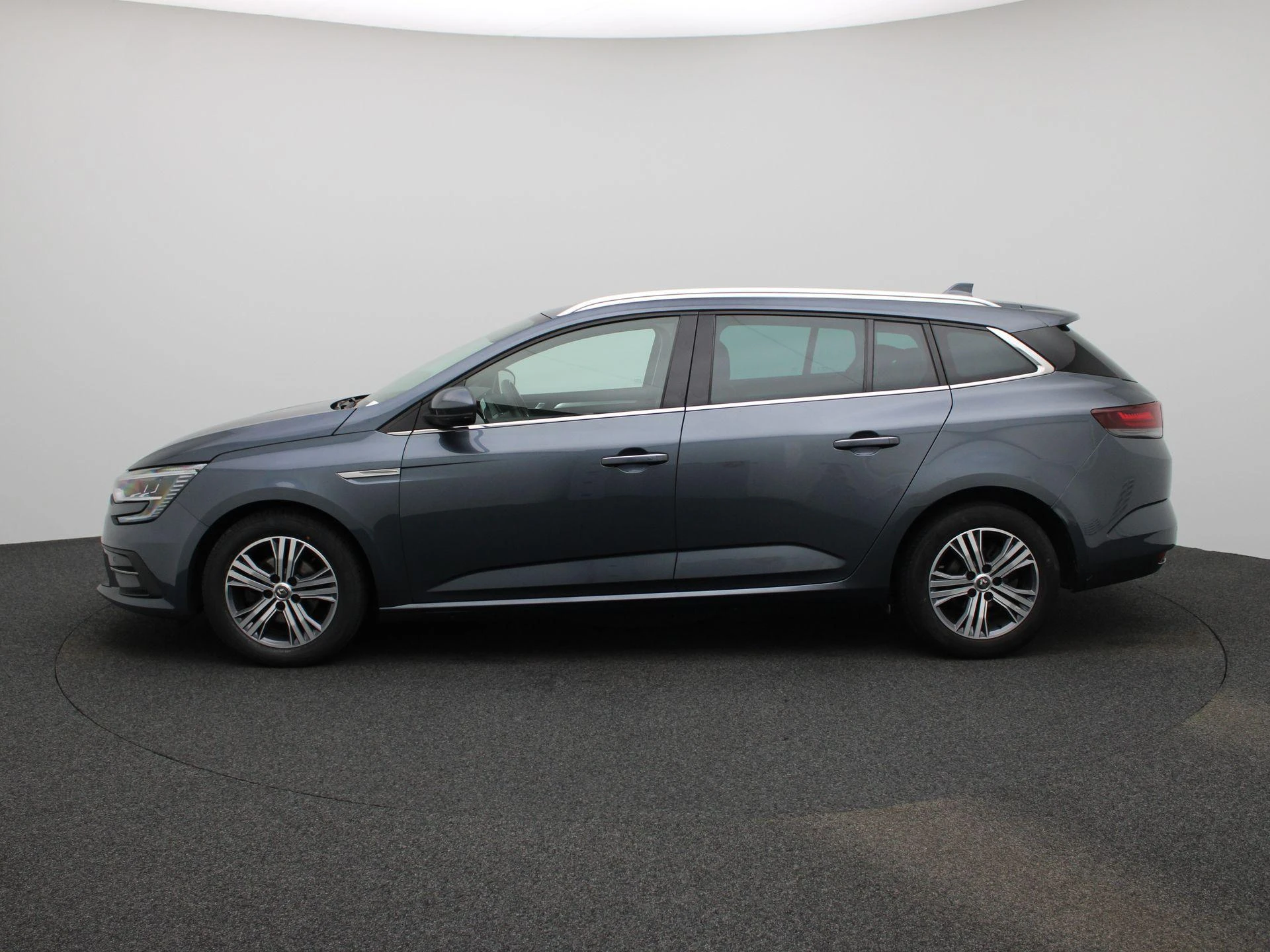 Renault-Mégane Grand Tour-image-3