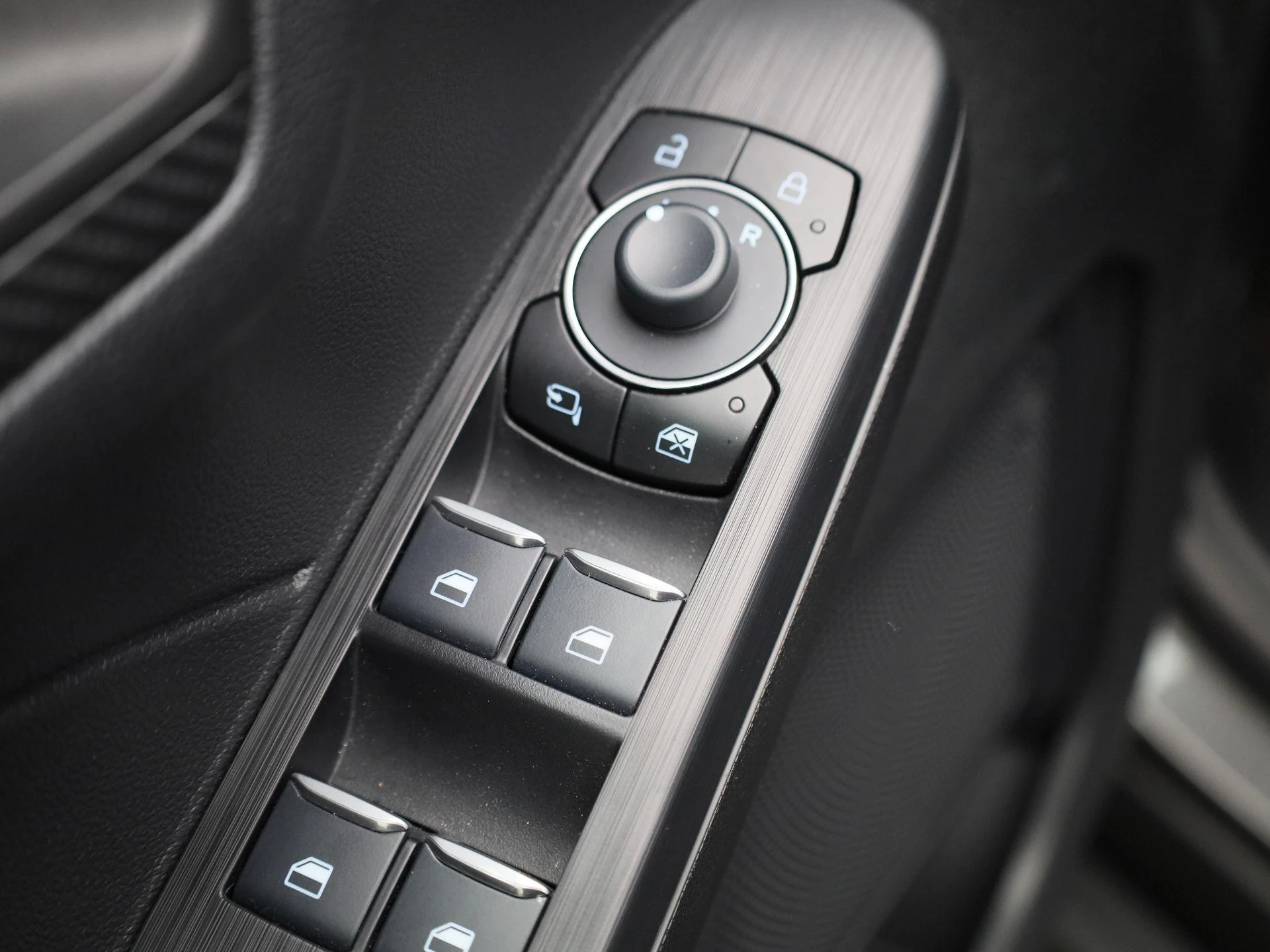 Ford-Kuga-image-33